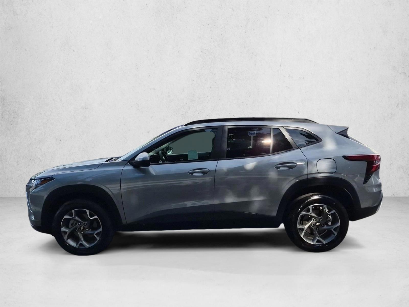 Thumbnail: 2025 Chevrolet Trax - 2