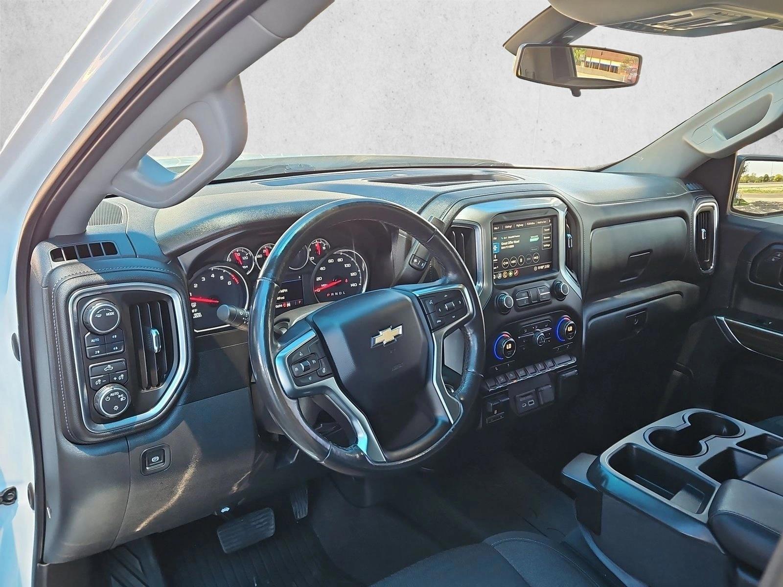 Thumbnail: 2020 Chevrolet Silverado 1500 - 4