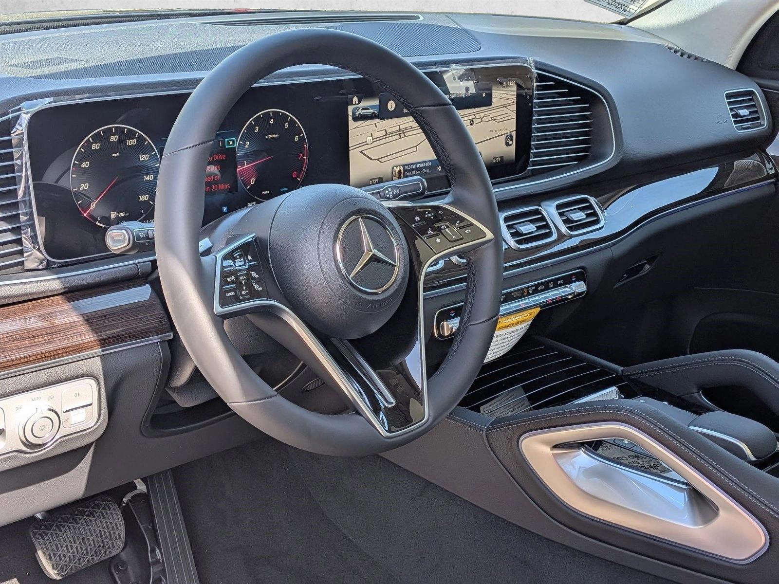 Thumbnail: 2026 Mercedes-Benz GLE - 3