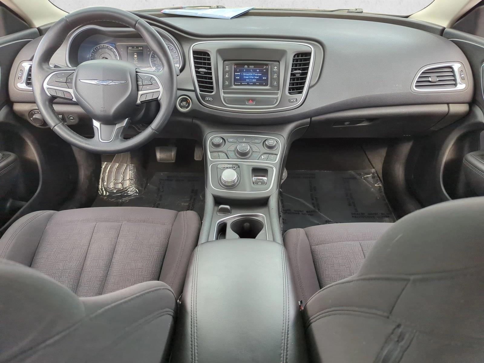 Thumbnail: 2015 Chrysler 200 - 4