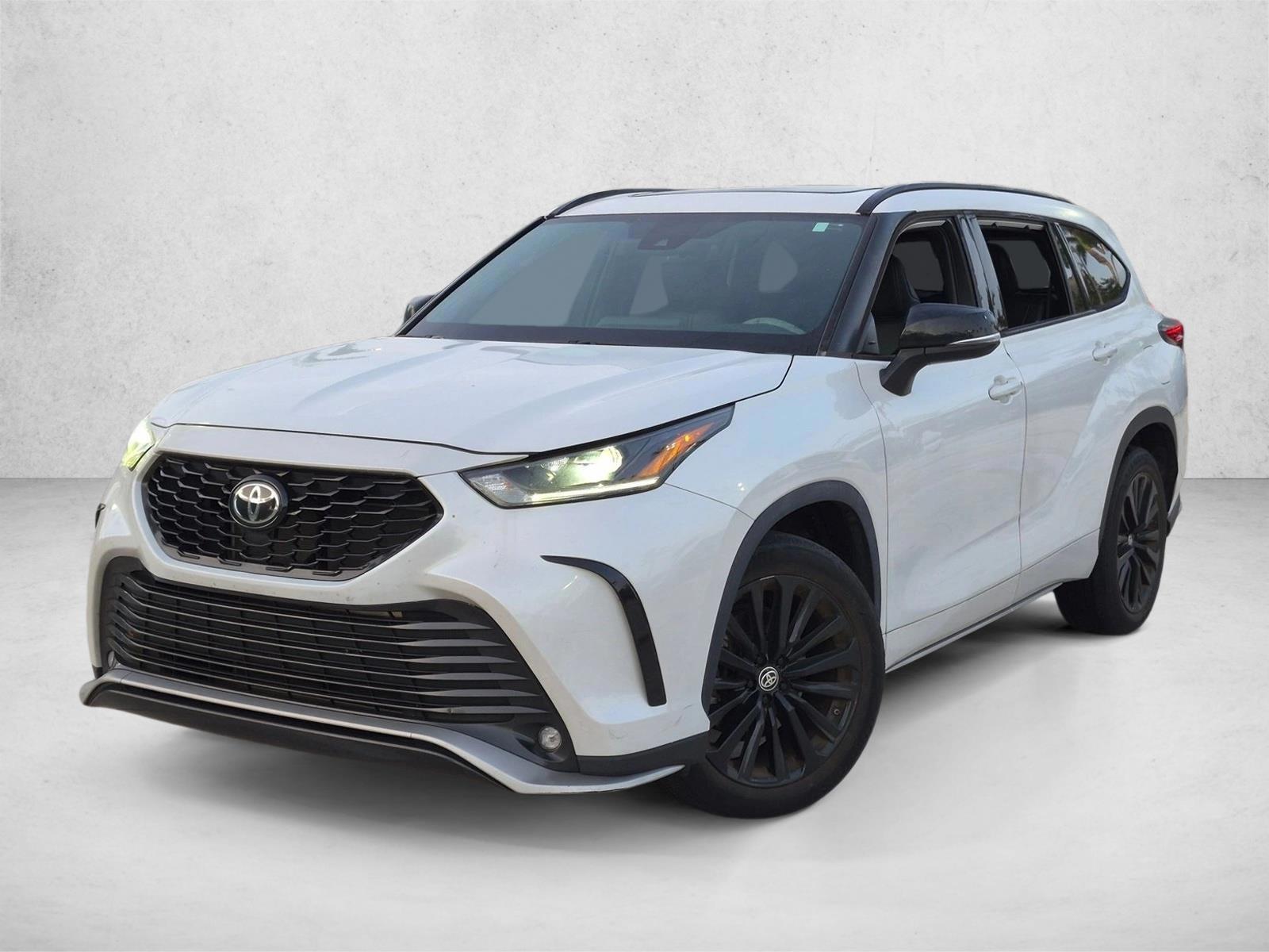 Thumbnail: 2023 Toyota Highlander - 1
