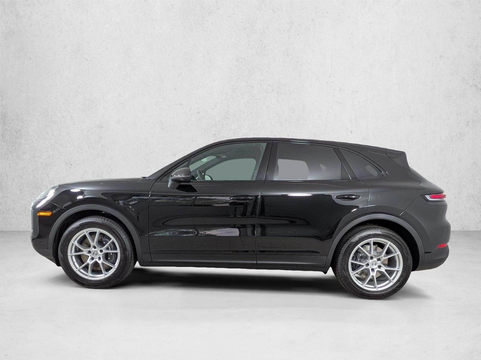 Thumbnail: 2026 Porsche Cayenne - 2