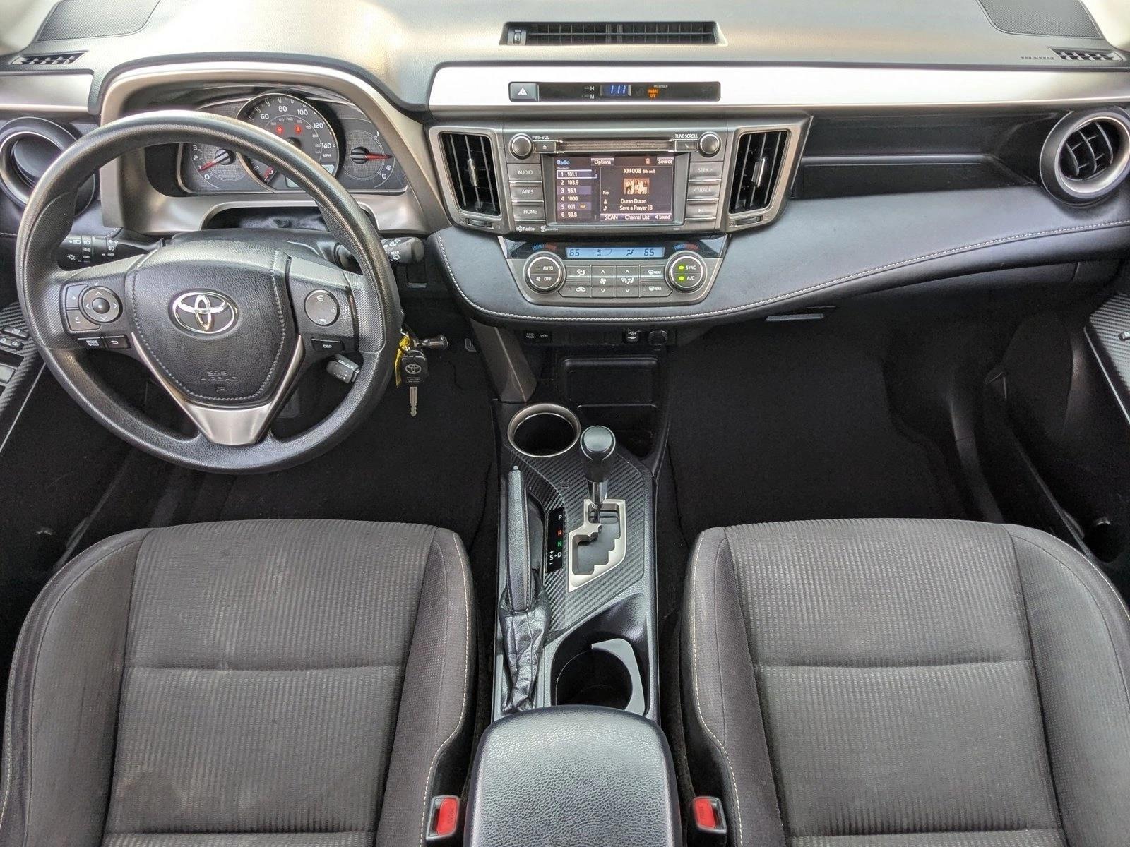Thumbnail: 2014 Toyota RAV4 - 3