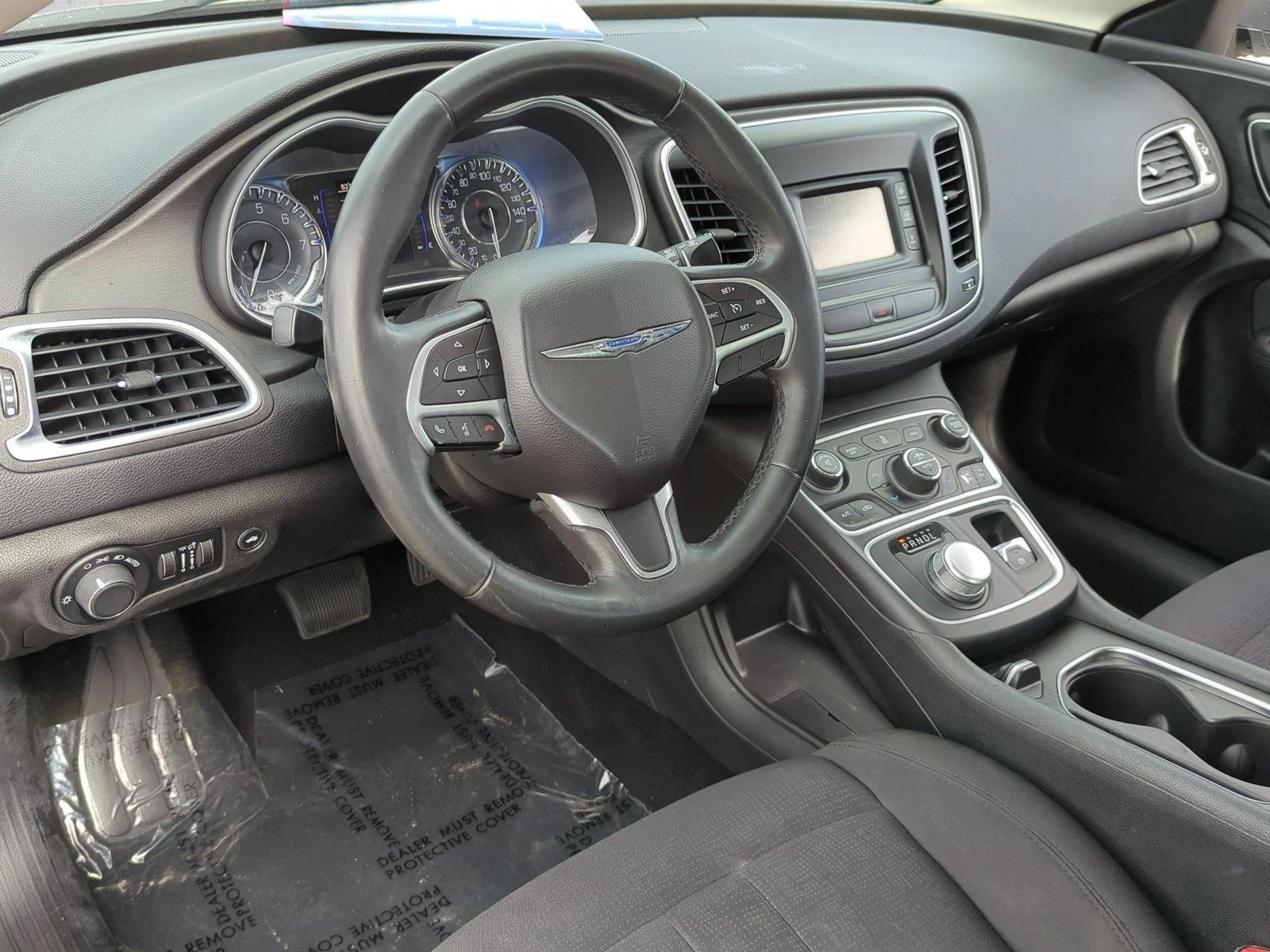 Thumbnail: 2015 Chrysler 200 - 3