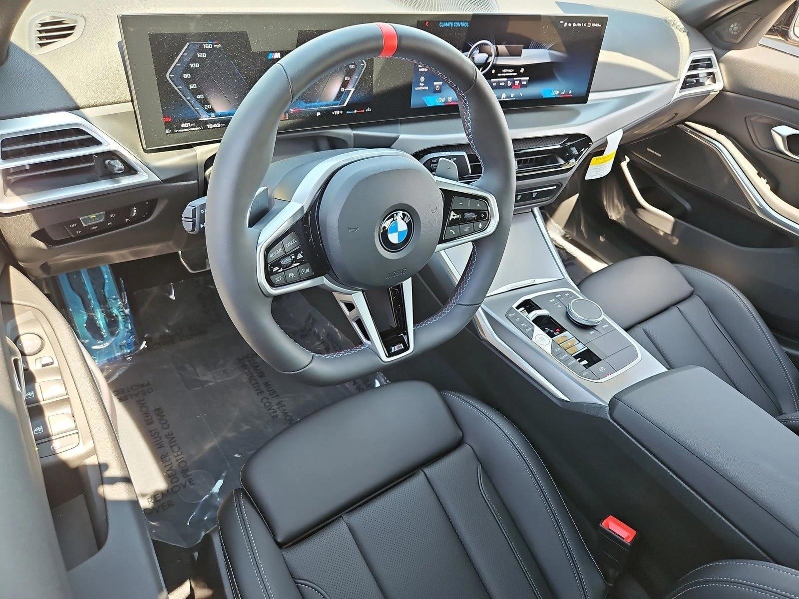 Thumbnail: 2026 BMW 3 Series - 3