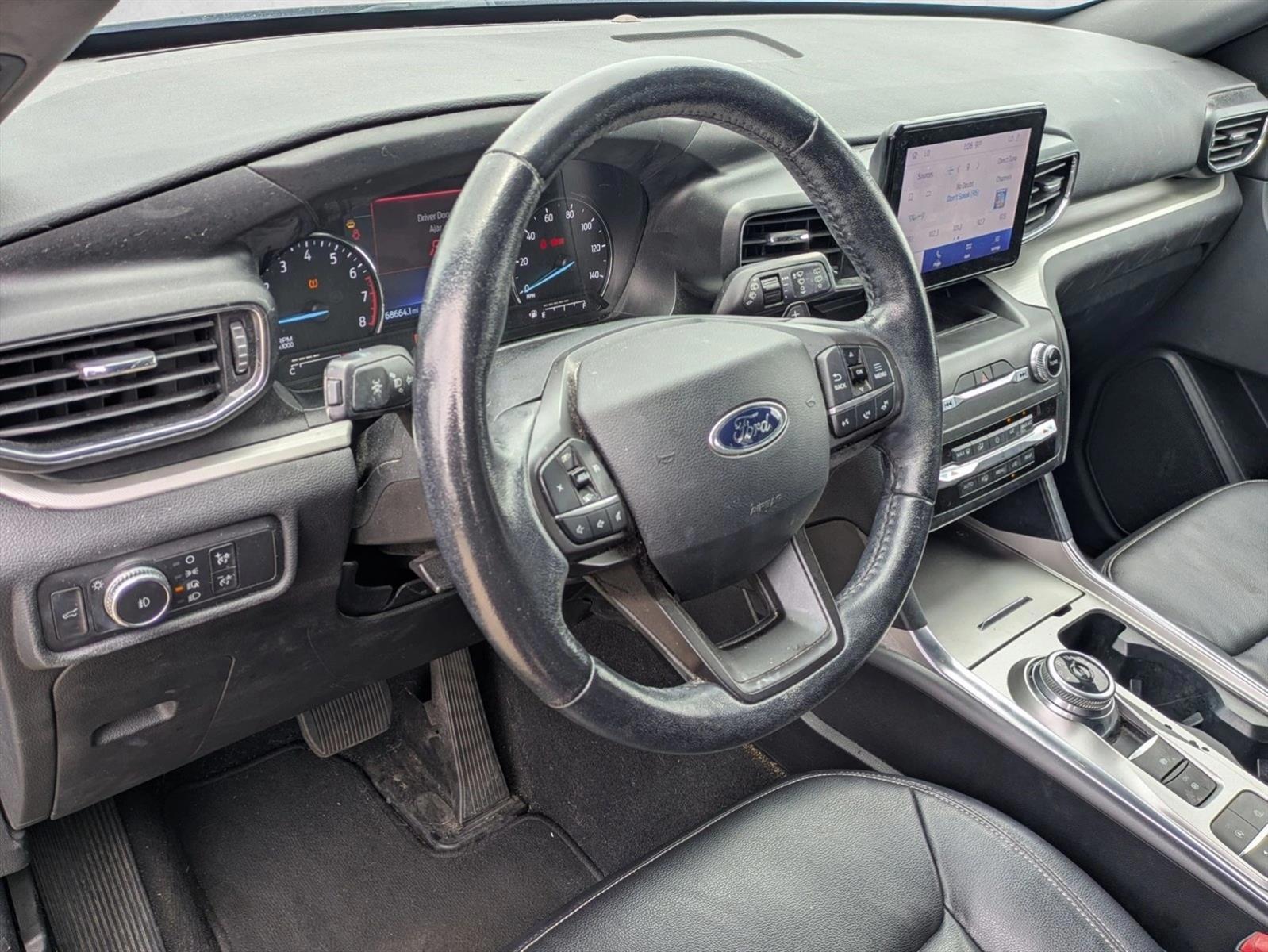 Thumbnail: 2020 Ford Explorer - 3