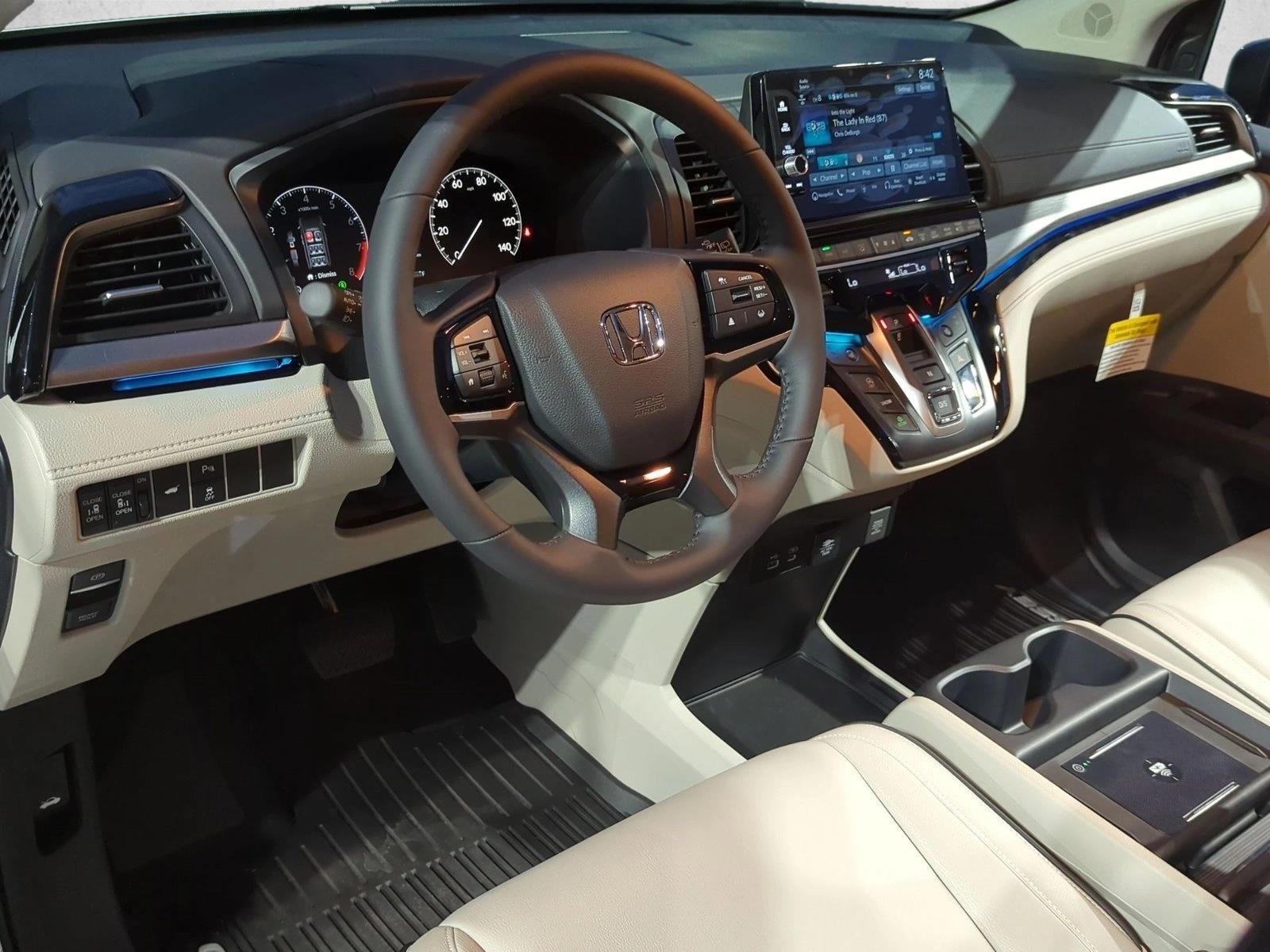 Thumbnail: 2026 Honda Odyssey - 3