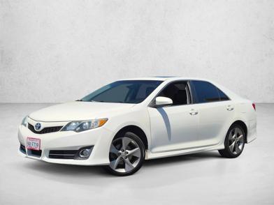 2014 Toyota Camry SE -
                  Carlsbad, CA