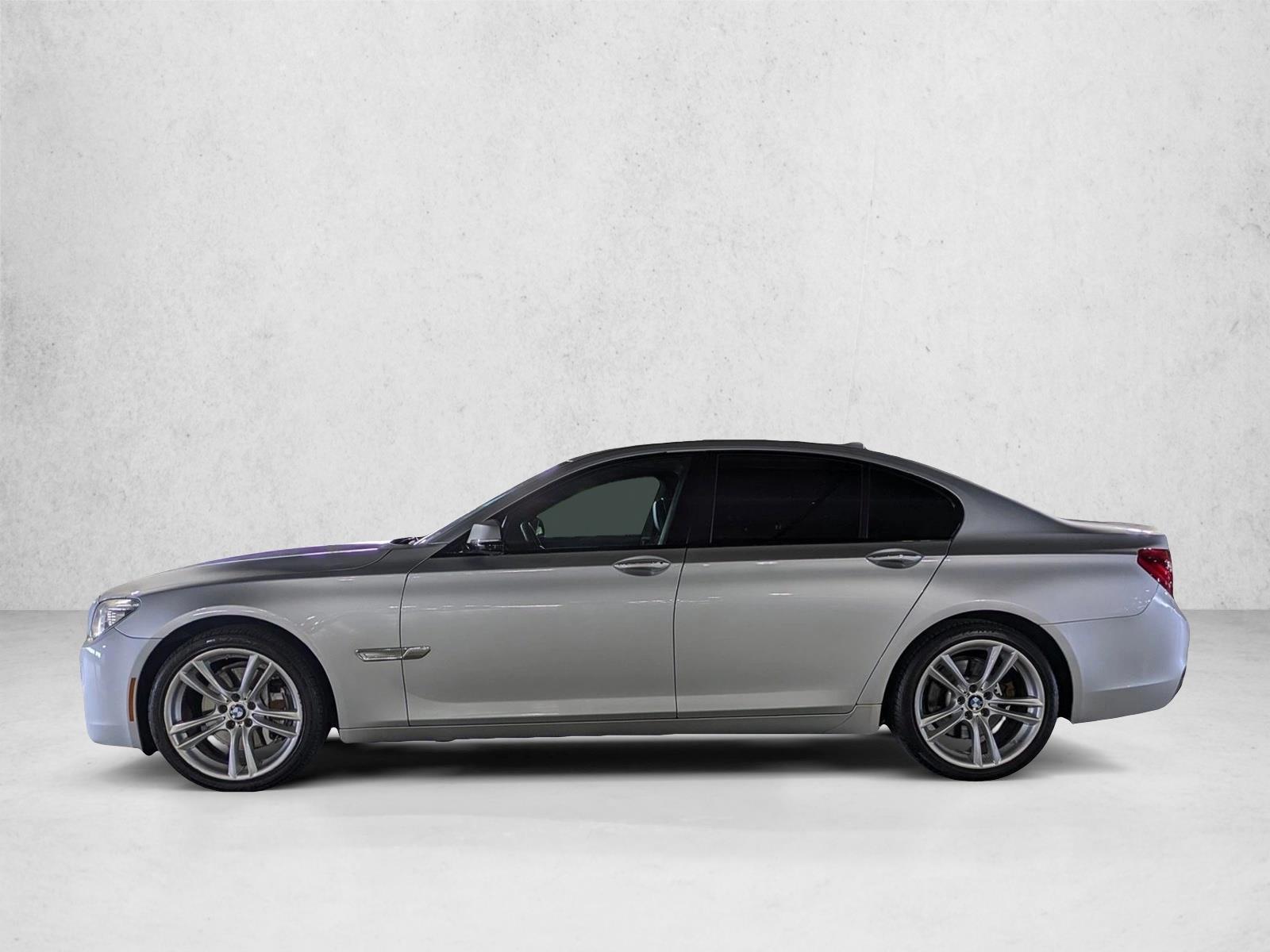 Thumbnail: 2013 BMW 7 Series - 2