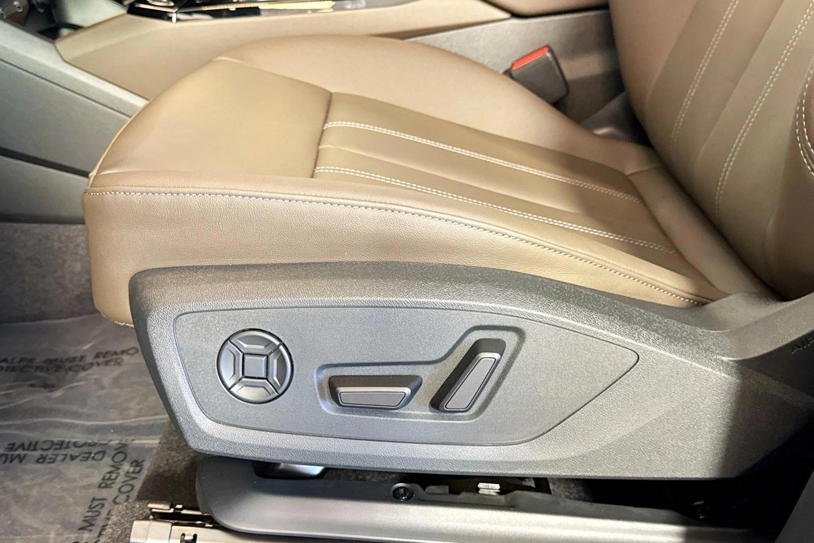 Thumbnail: 2027 Audi Q6 e-tron - 4