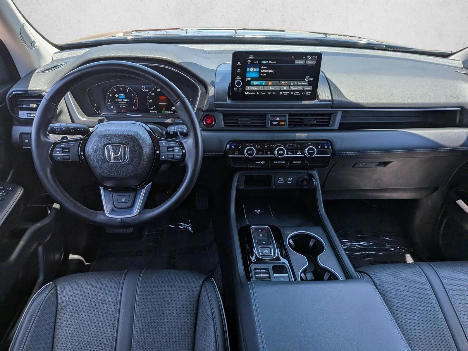 Thumbnail: 2023 Honda Pilot - 3