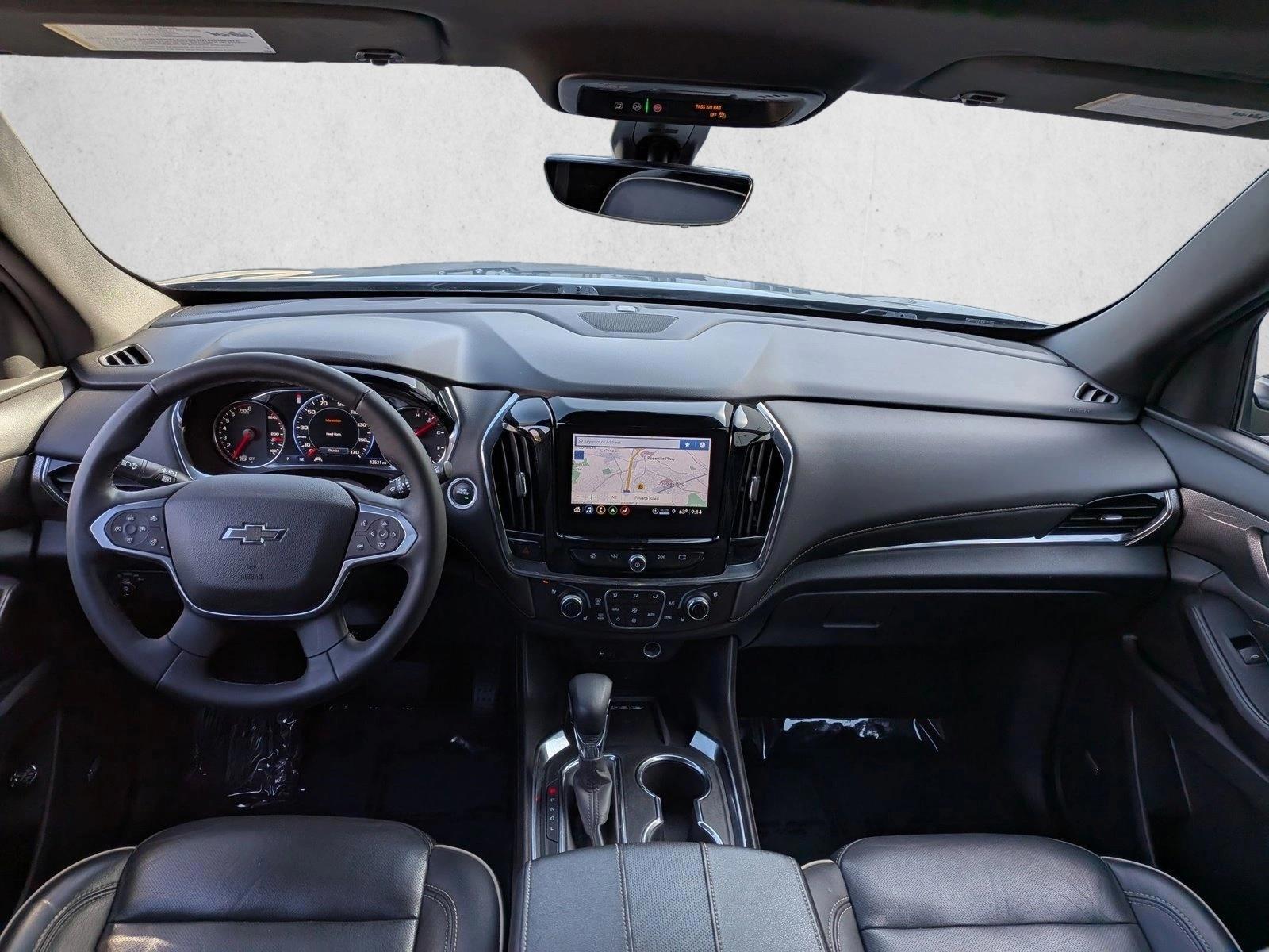 Thumbnail: 2023 Chevrolet Traverse - 4
