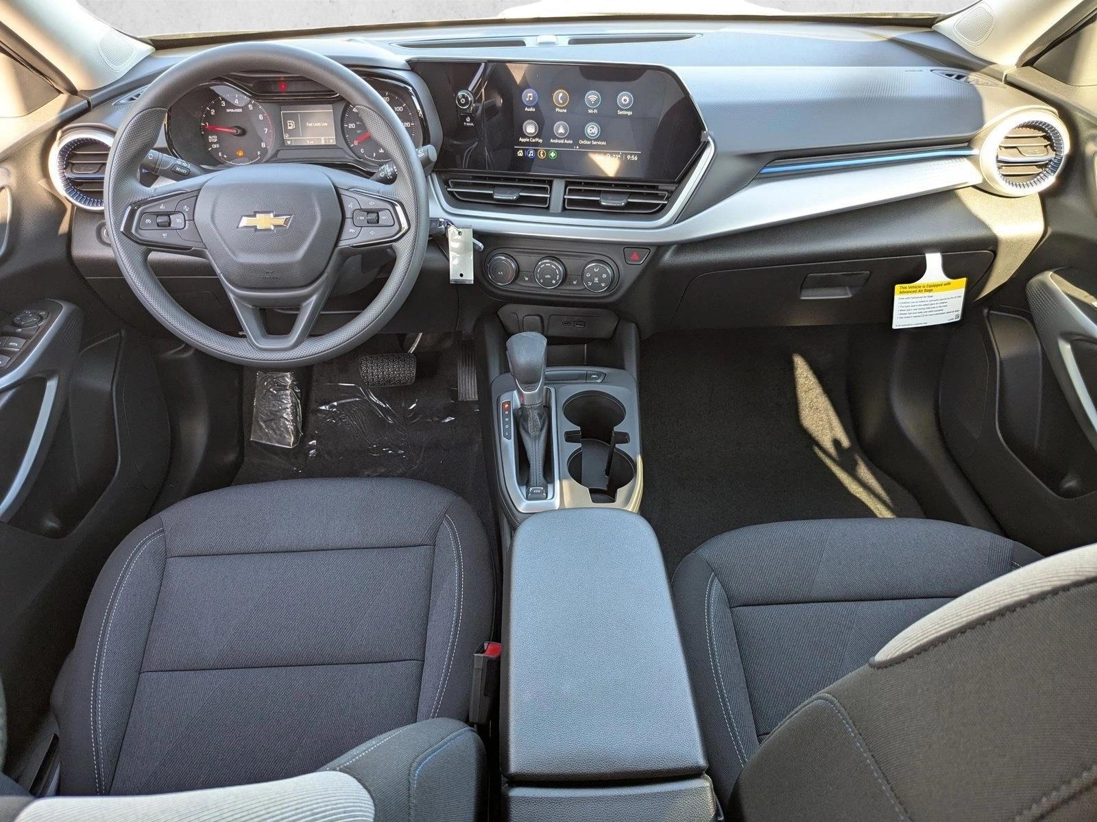 Thumbnail: 2026 Chevrolet Trax - 3