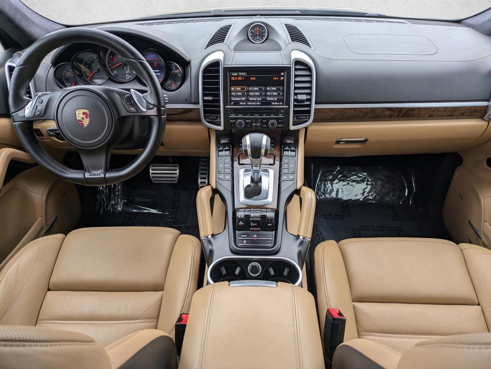 Thumbnail: 2014 Porsche Cayenne - 3