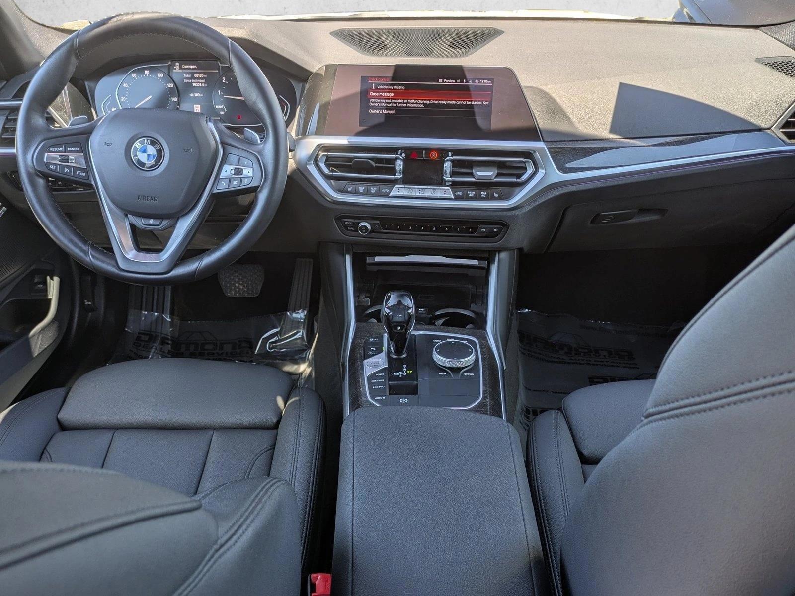 Thumbnail: 2021 BMW 3 Series - 3