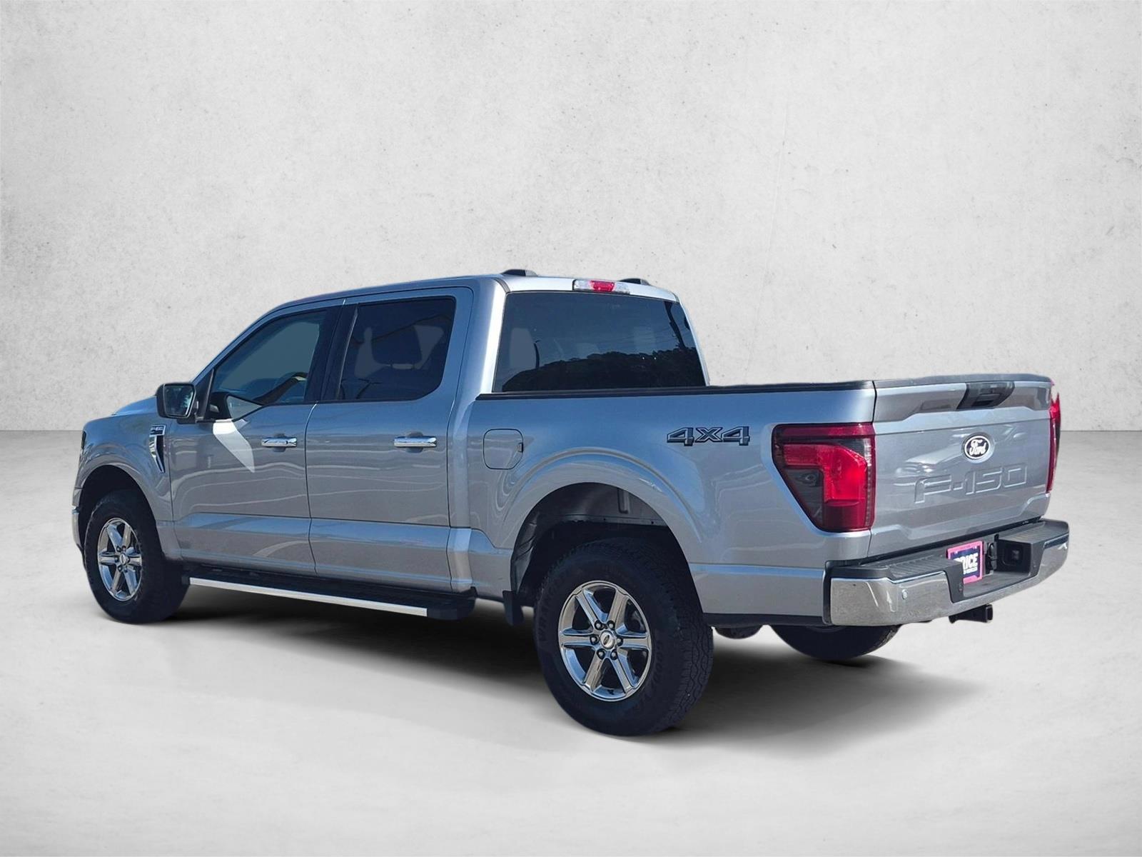 2025 Ford F-150 XLT - Photo 7
