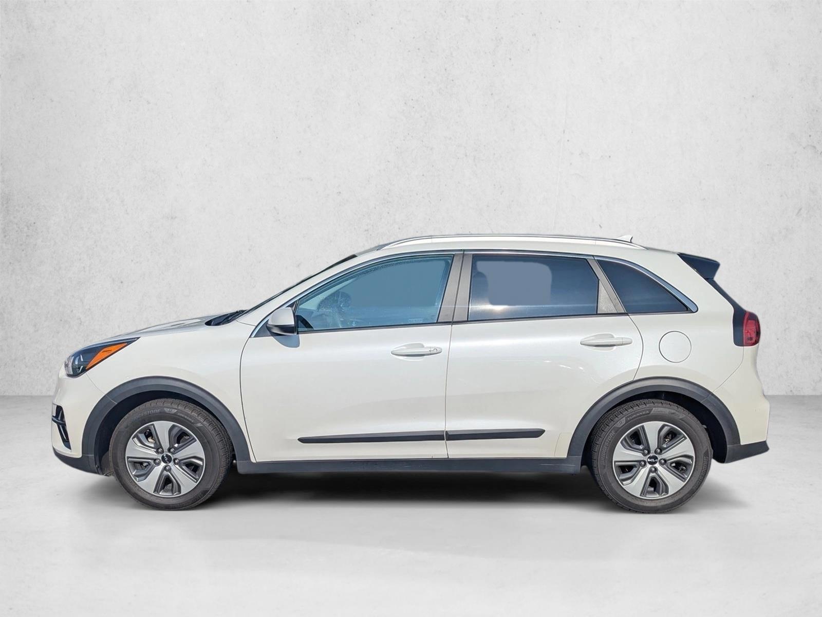 Thumbnail: 2022 Kia Niro - 2