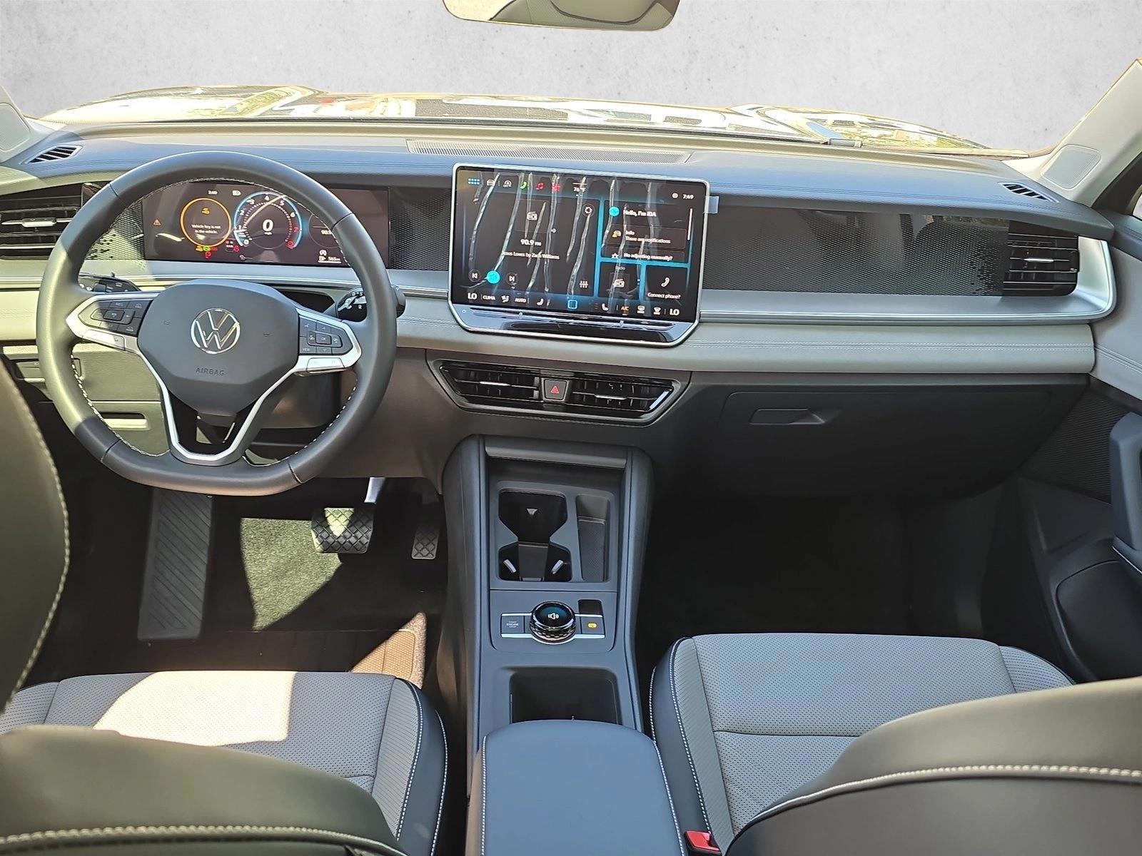 Thumbnail: 2026 Volkswagen Tiguan - 3