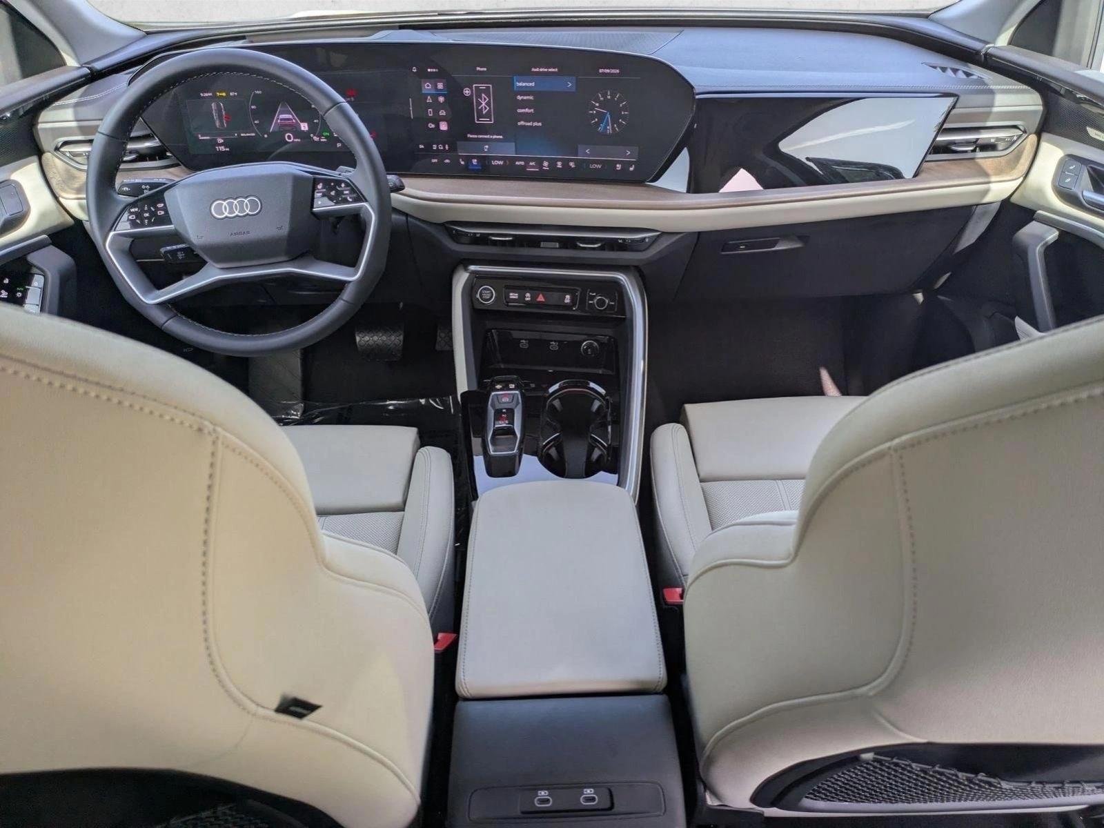 Thumbnail: 2025 Audi Q5 - 4