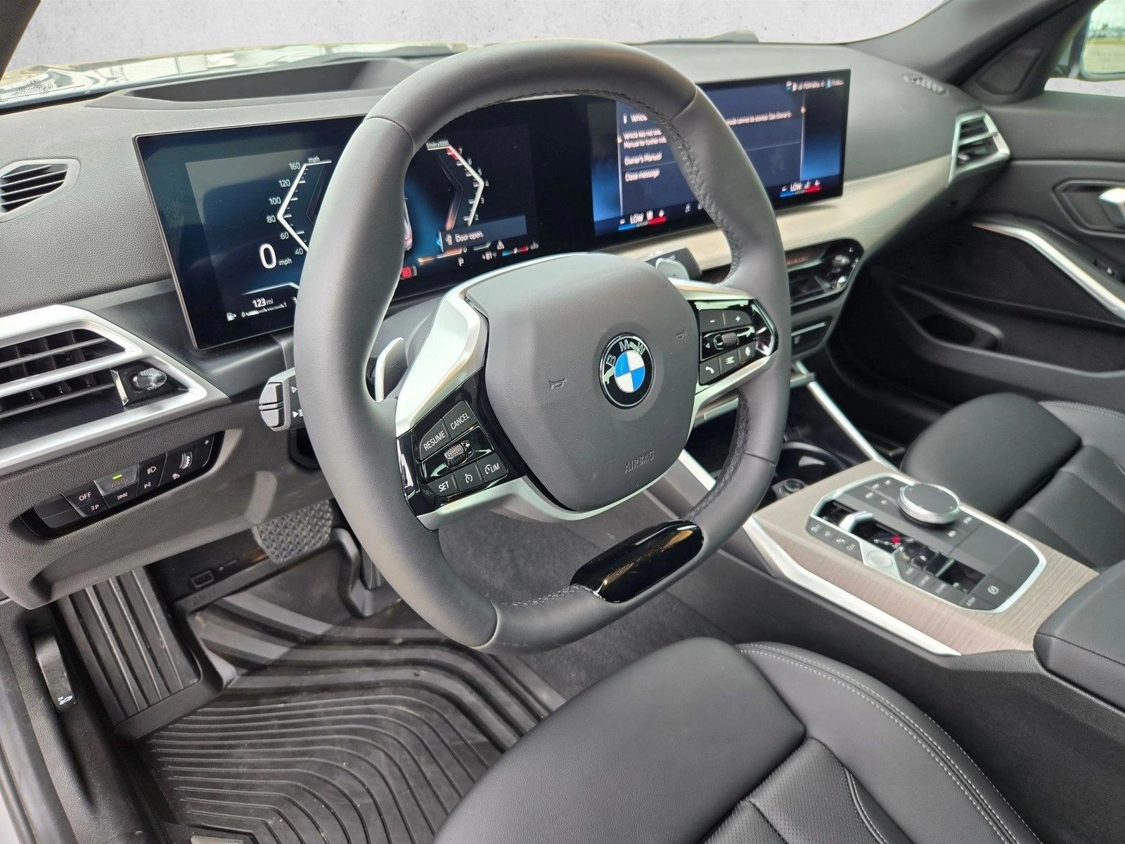 Thumbnail: 2025 BMW 3 Series - 3