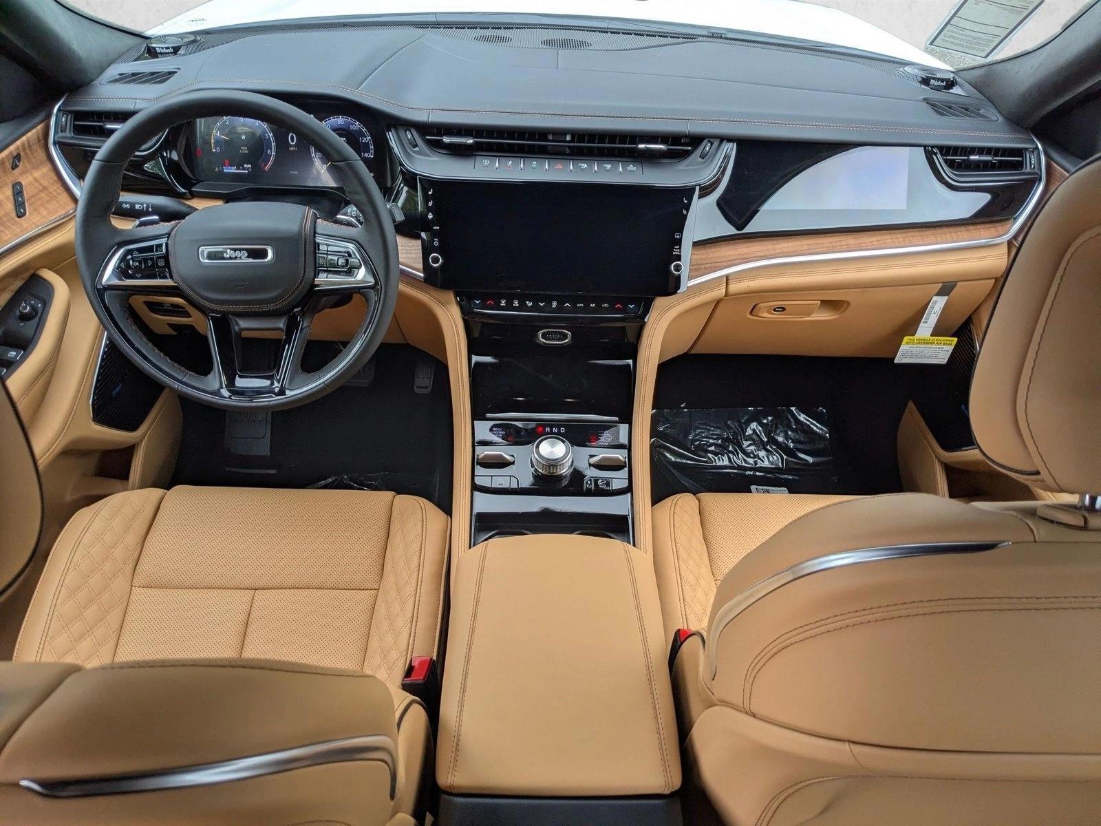 Thumbnail: 2026 Jeep Grand Cherokee L - 3