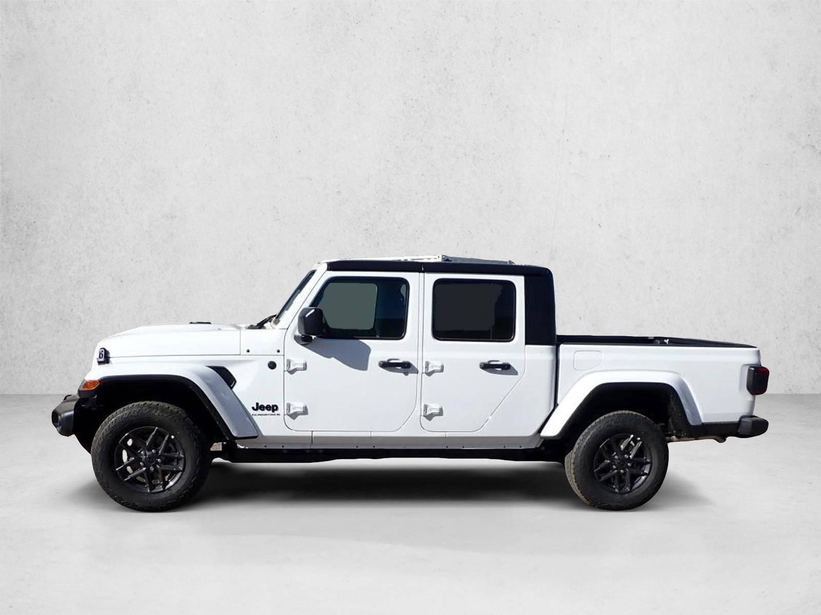 Thumbnail: 2026 Jeep Gladiator - 2