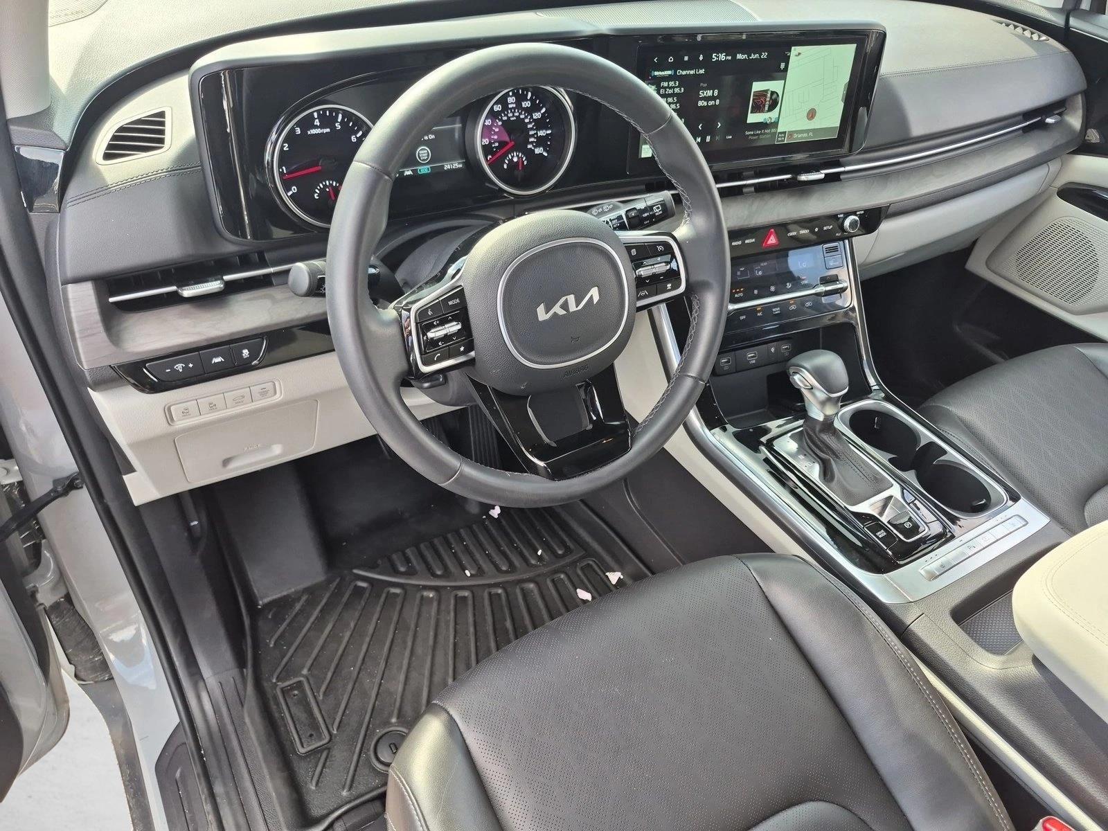 Thumbnail: 2024 Kia Carnival - 3