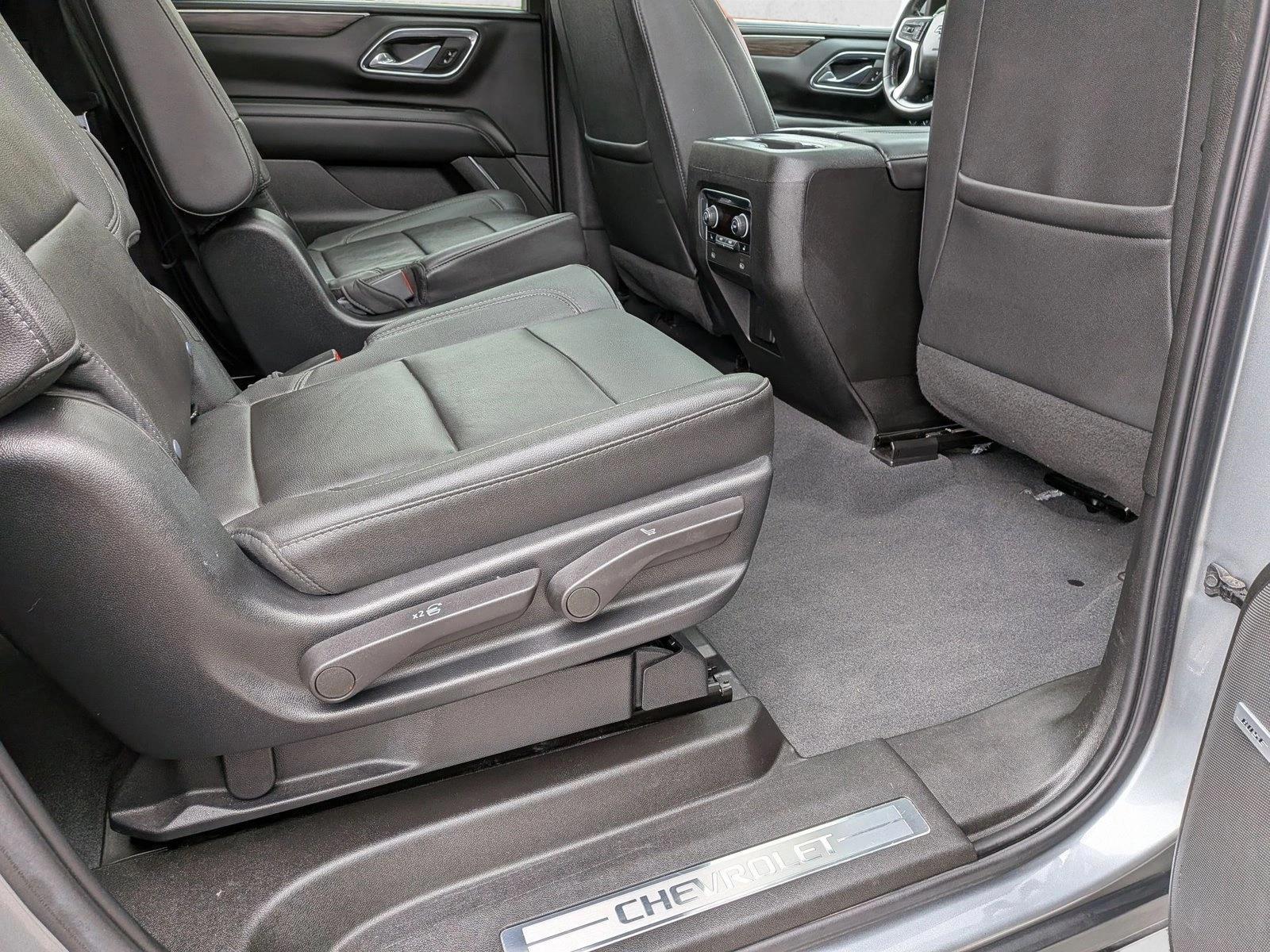 Thumbnail: 2023 Chevrolet Suburban - 7