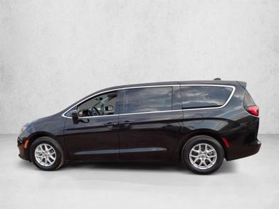 2023 Chrysler Voyager