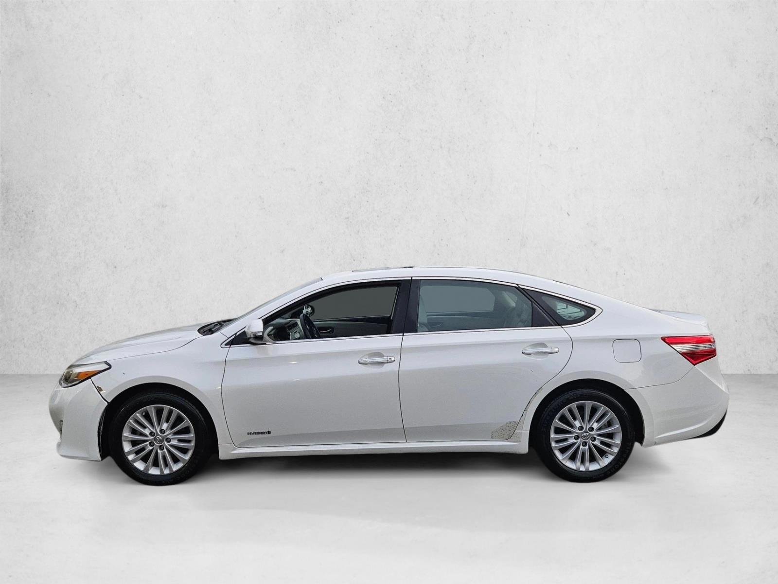 Thumbnail: 2015 Toyota Avalon - 2
