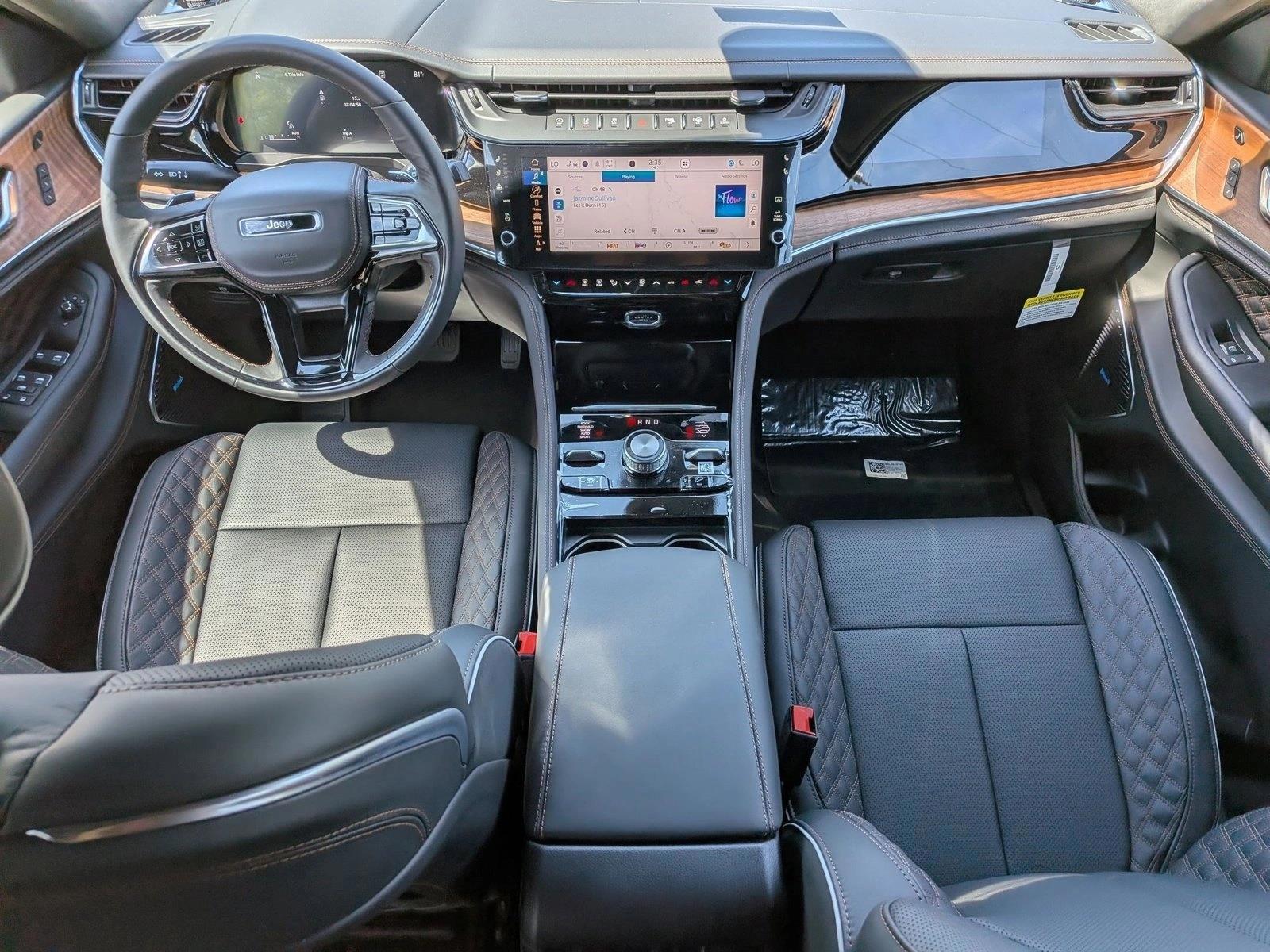 Thumbnail: 2026 Jeep Grand Cherokee L - 3