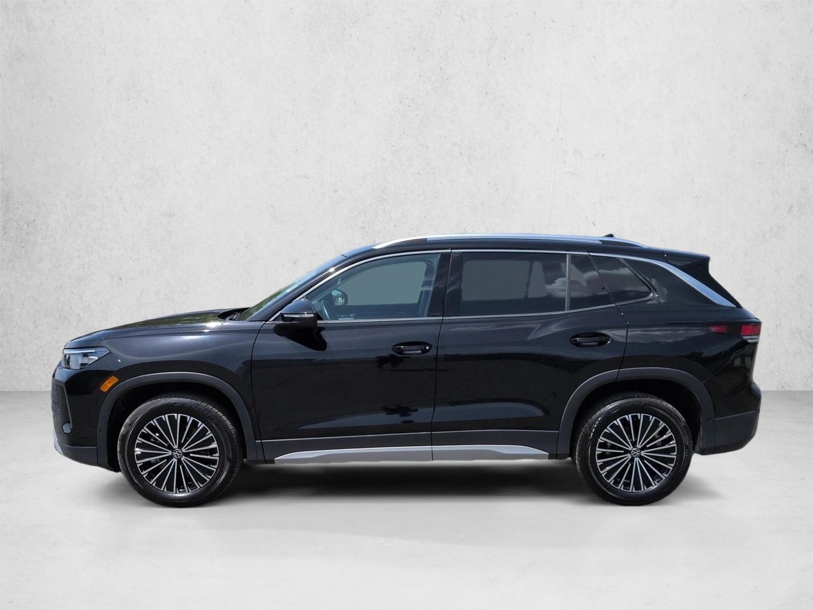 Thumbnail: 2025 Volkswagen Tiguan - 3