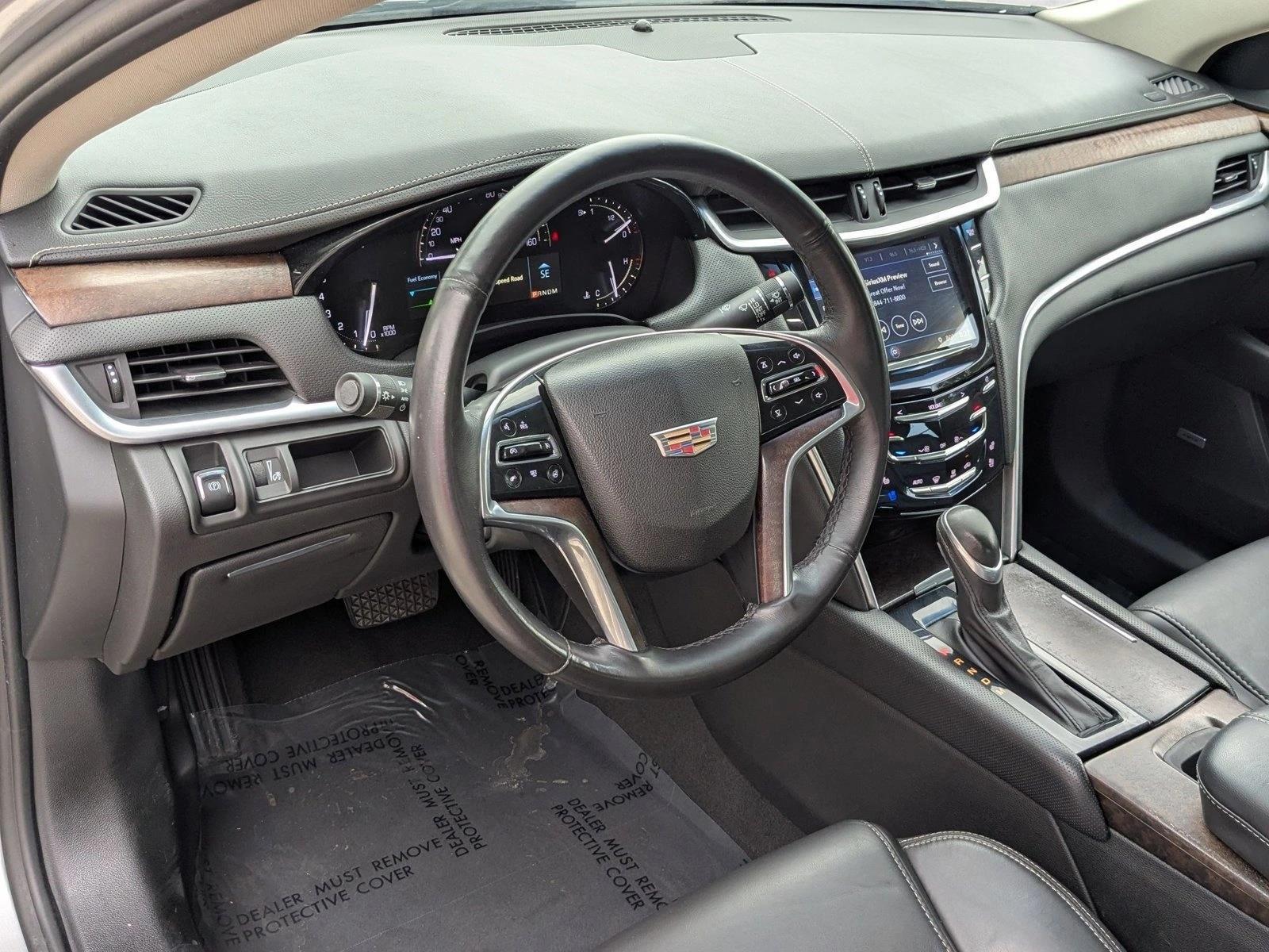Thumbnail: 2018 Cadillac XTS - 3