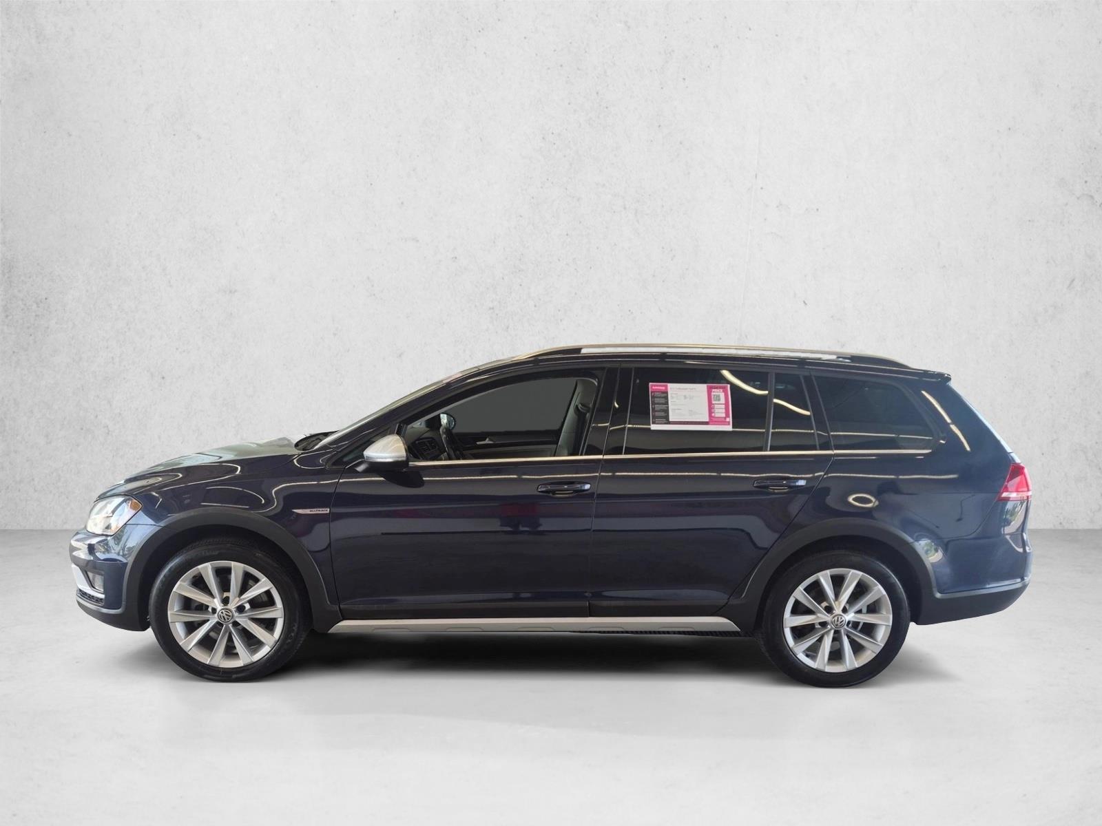 Thumbnail: 2017 Volkswagen Golf - 2