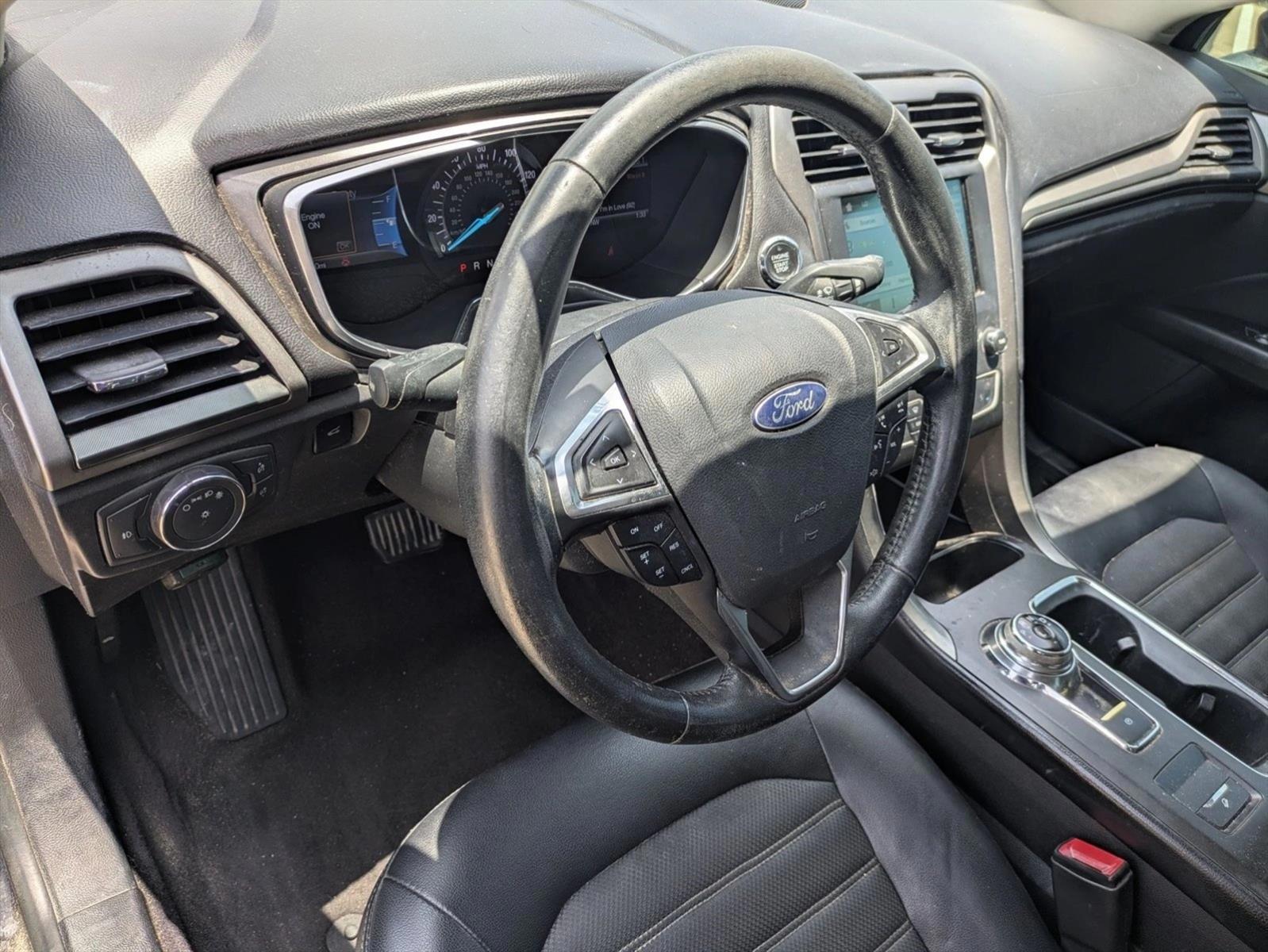 Thumbnail: 2017 Ford Fusion - 3