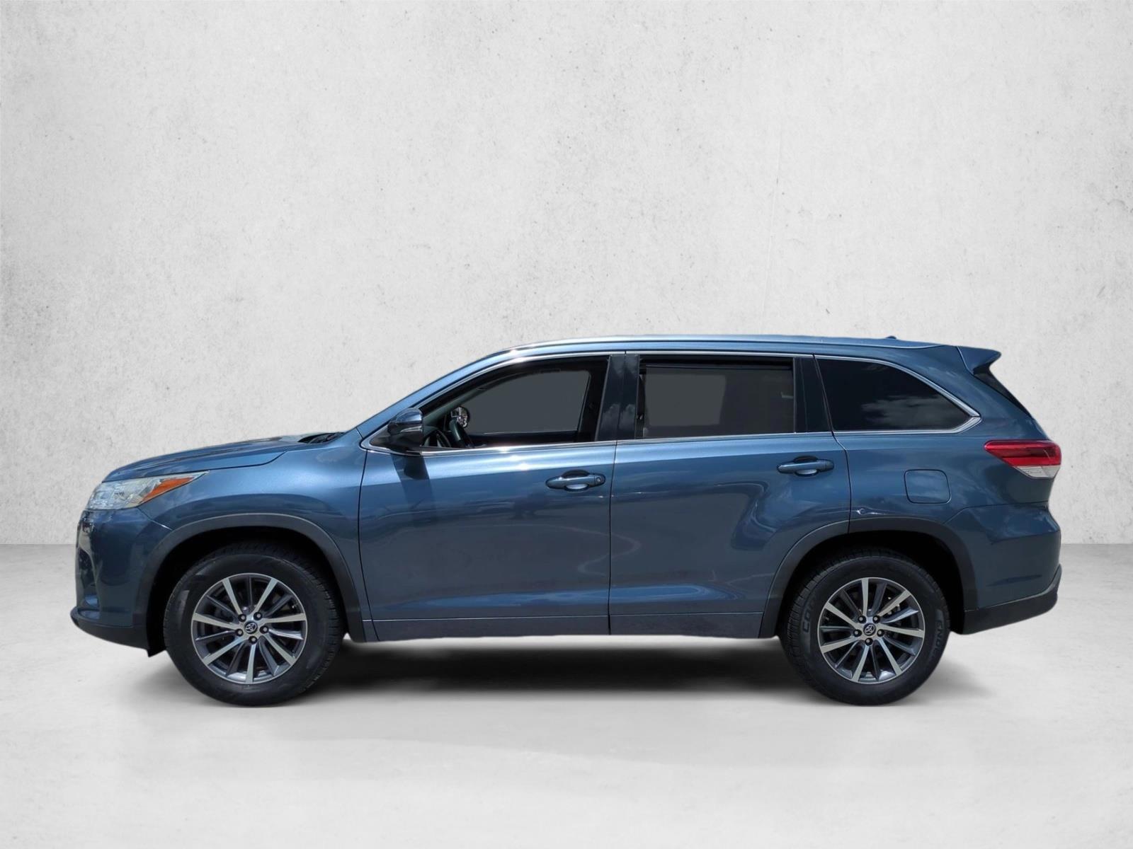 Thumbnail: 2017 Toyota Highlander - 2