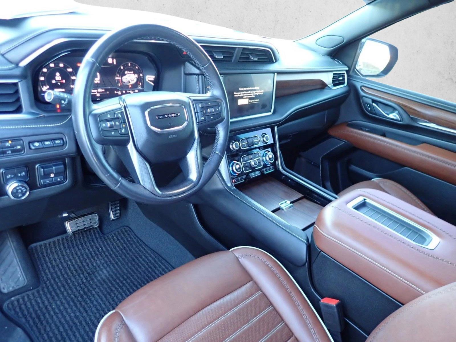 Thumbnail: 2023 GMC Yukon - 3