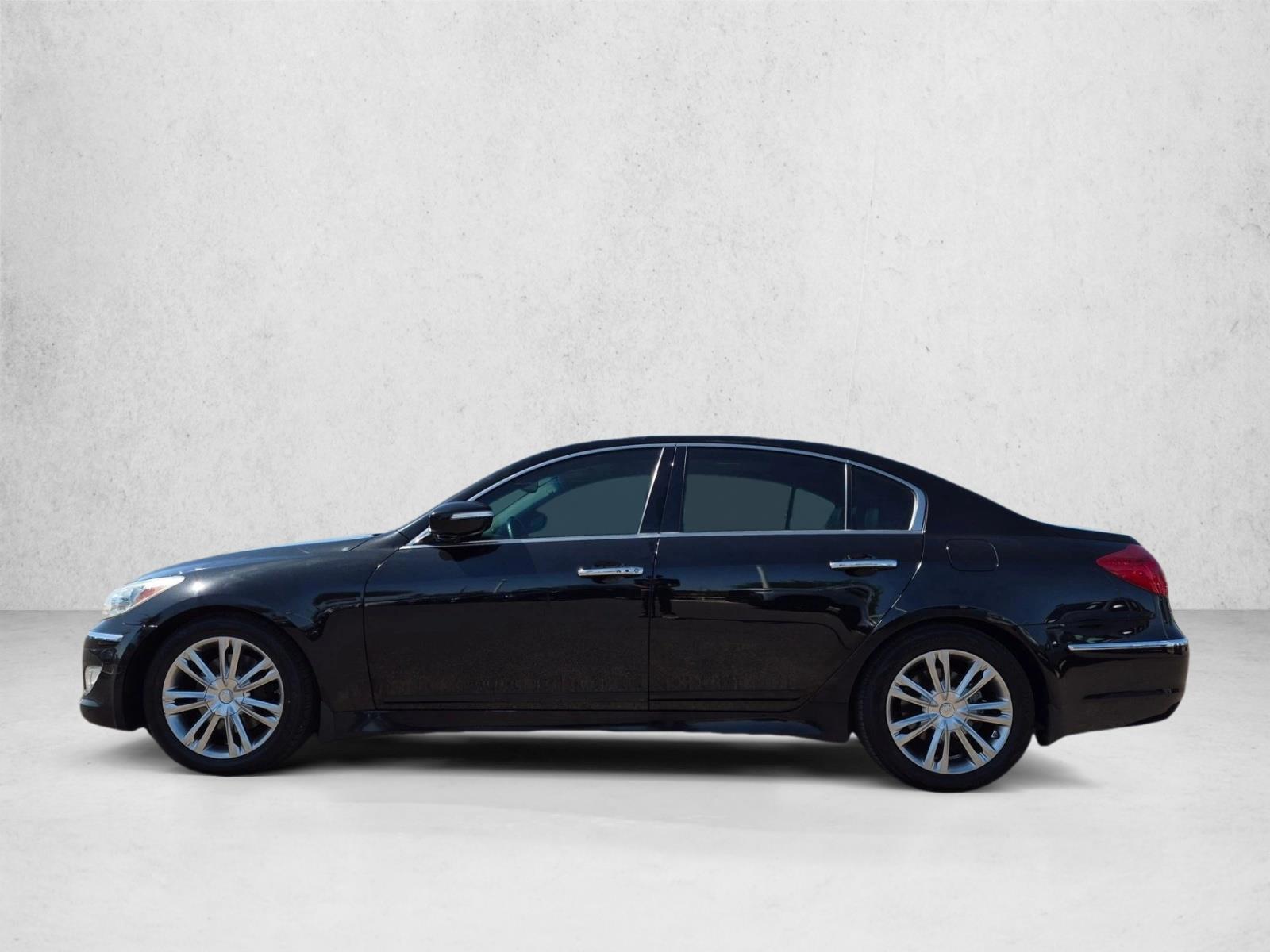 Thumbnail: 2013 Hyundai Genesis - 2