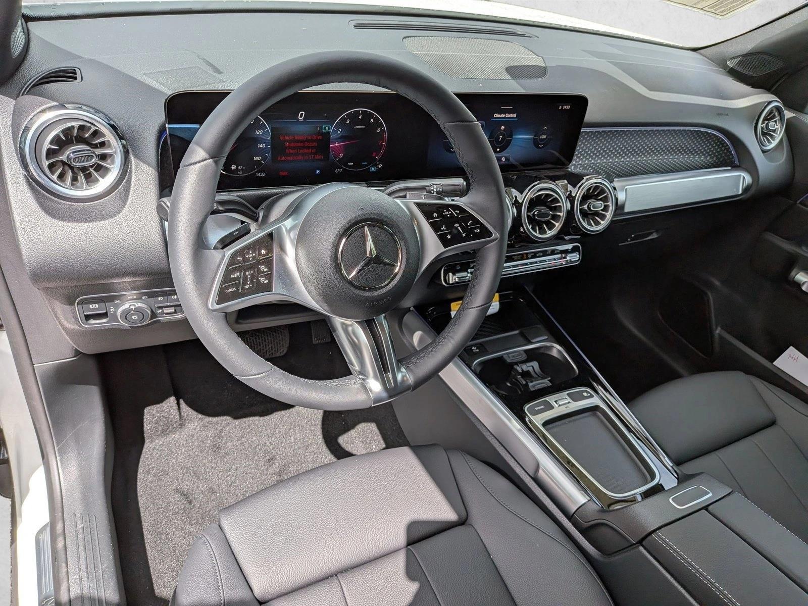 Thumbnail: 2026 Mercedes-Benz GLB - 3