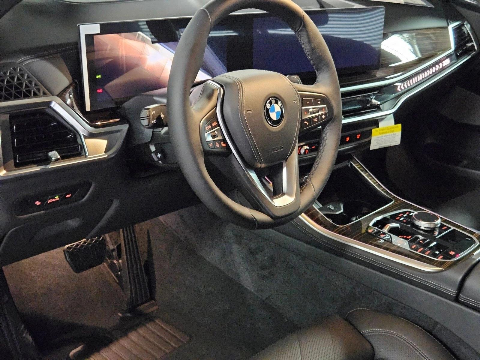 Thumbnail: 2026 BMW X5 - 3