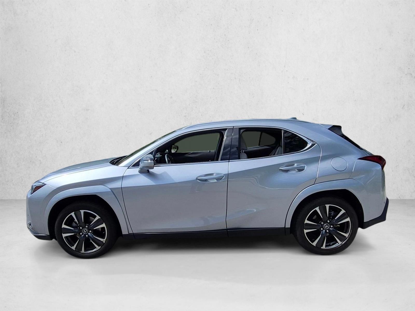 Thumbnail: 2023 Lexus UX - 2