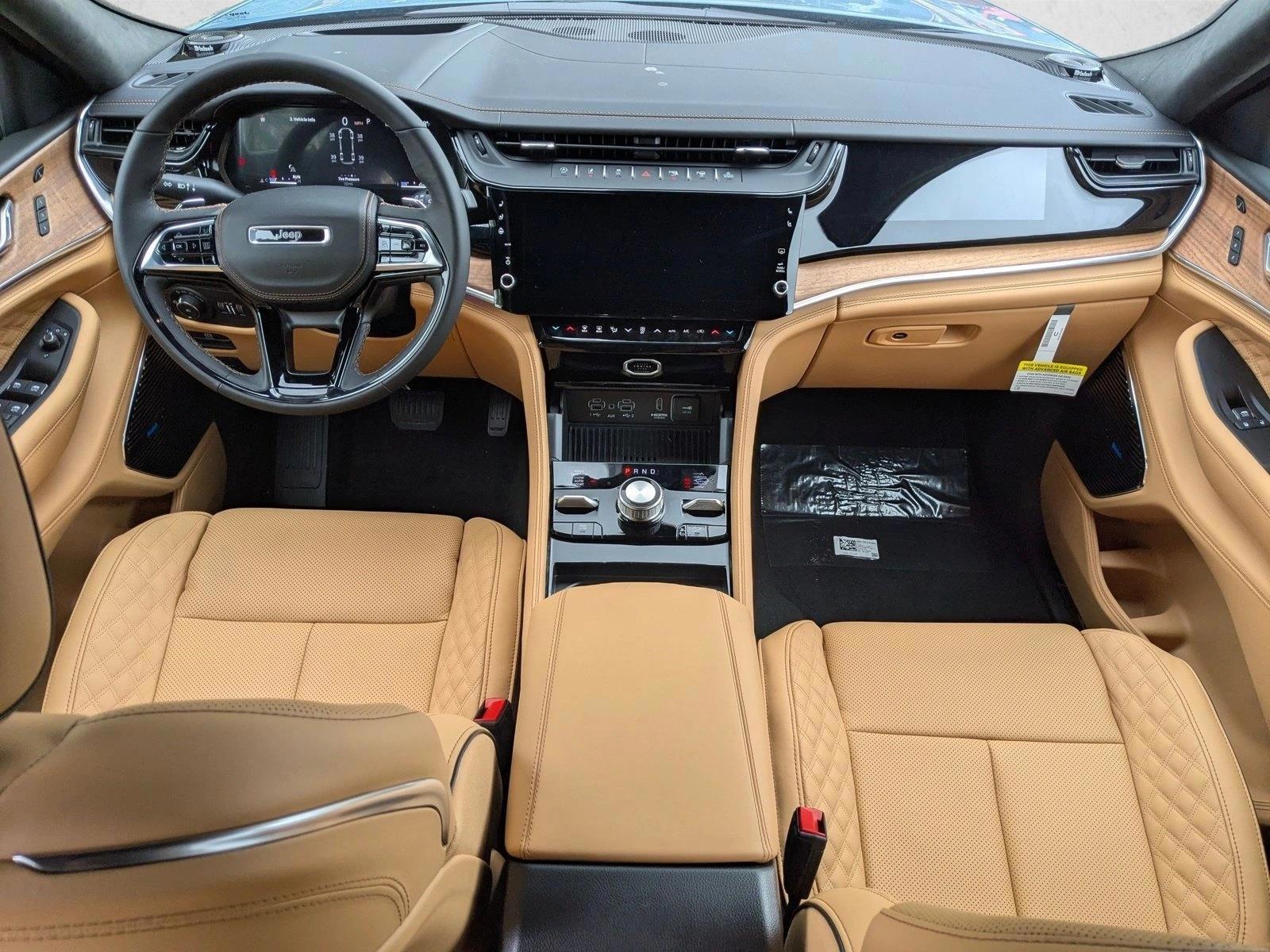 Thumbnail: 2026 Jeep Grand Cherokee L - 4
