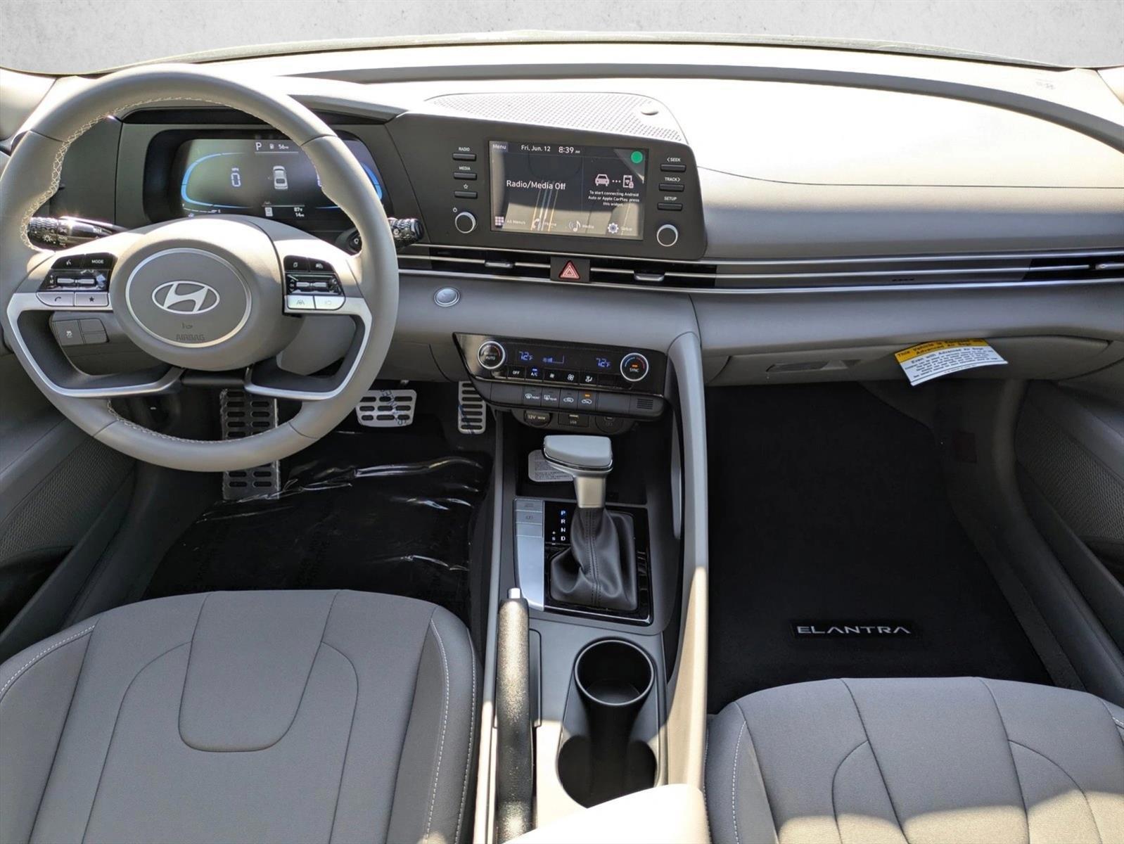 Thumbnail: 2026 Hyundai Elantra - 3