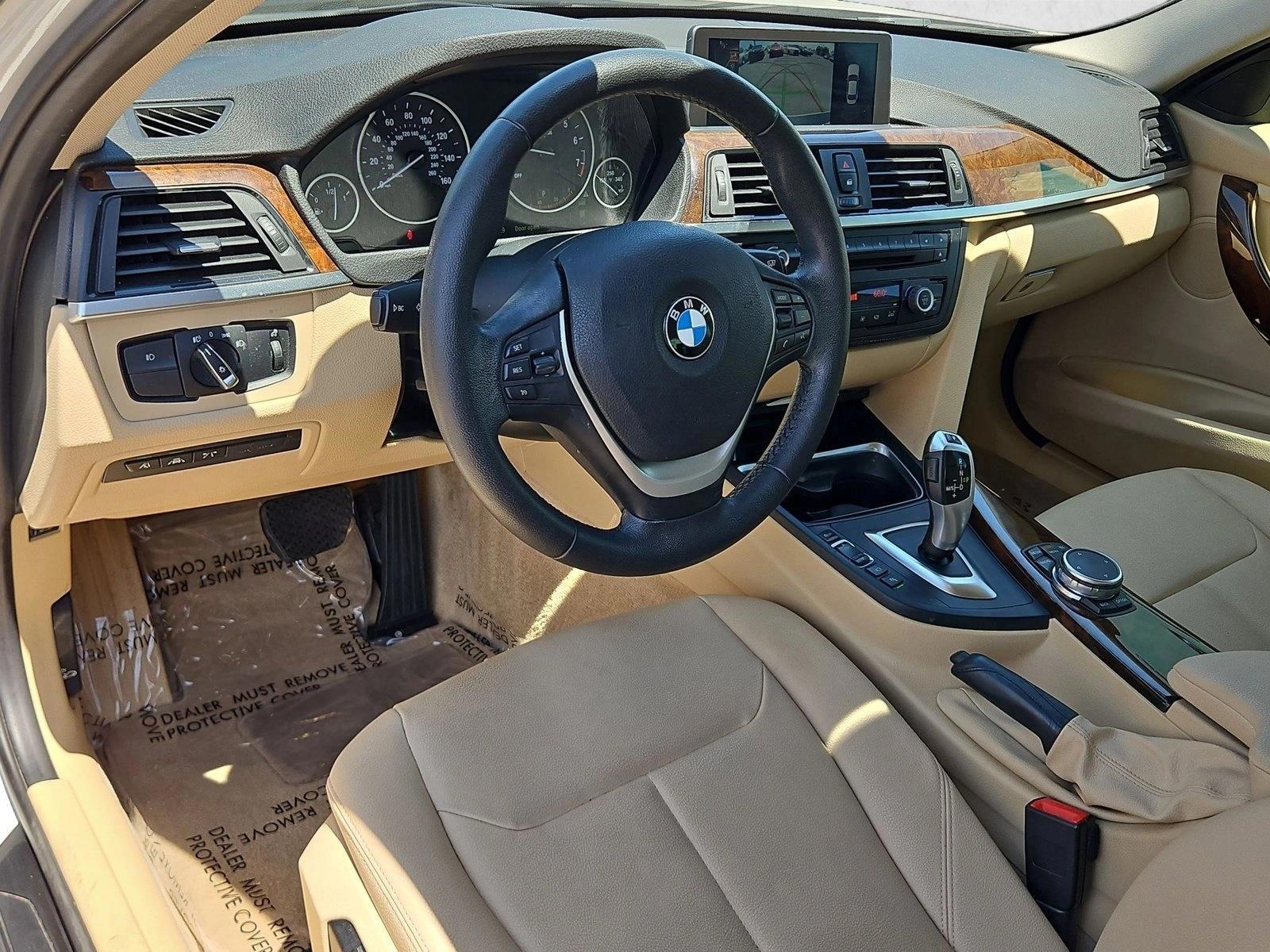 Thumbnail: 2015 BMW 3 Series - 3