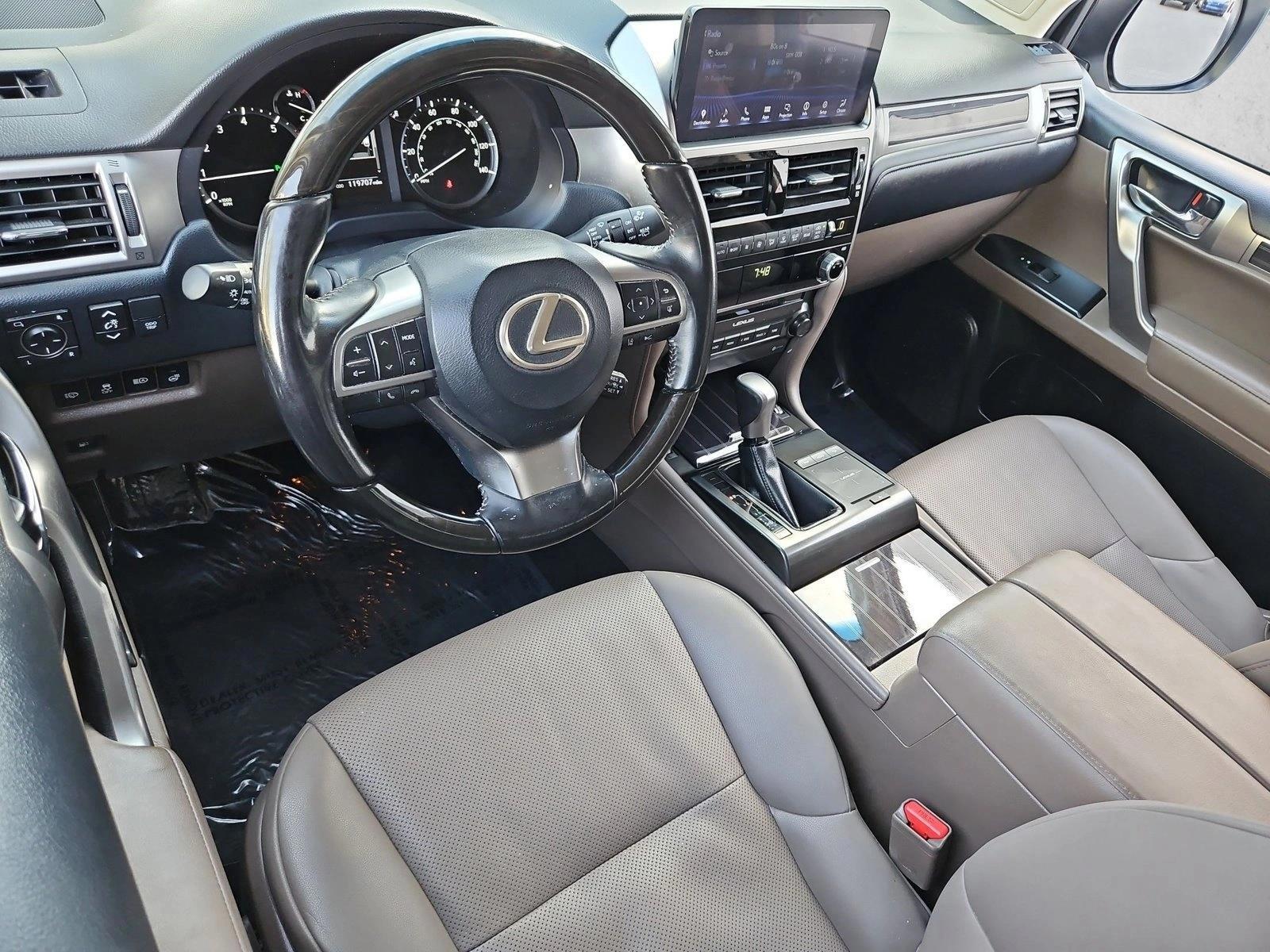 Thumbnail: 2022 Lexus GX - 3