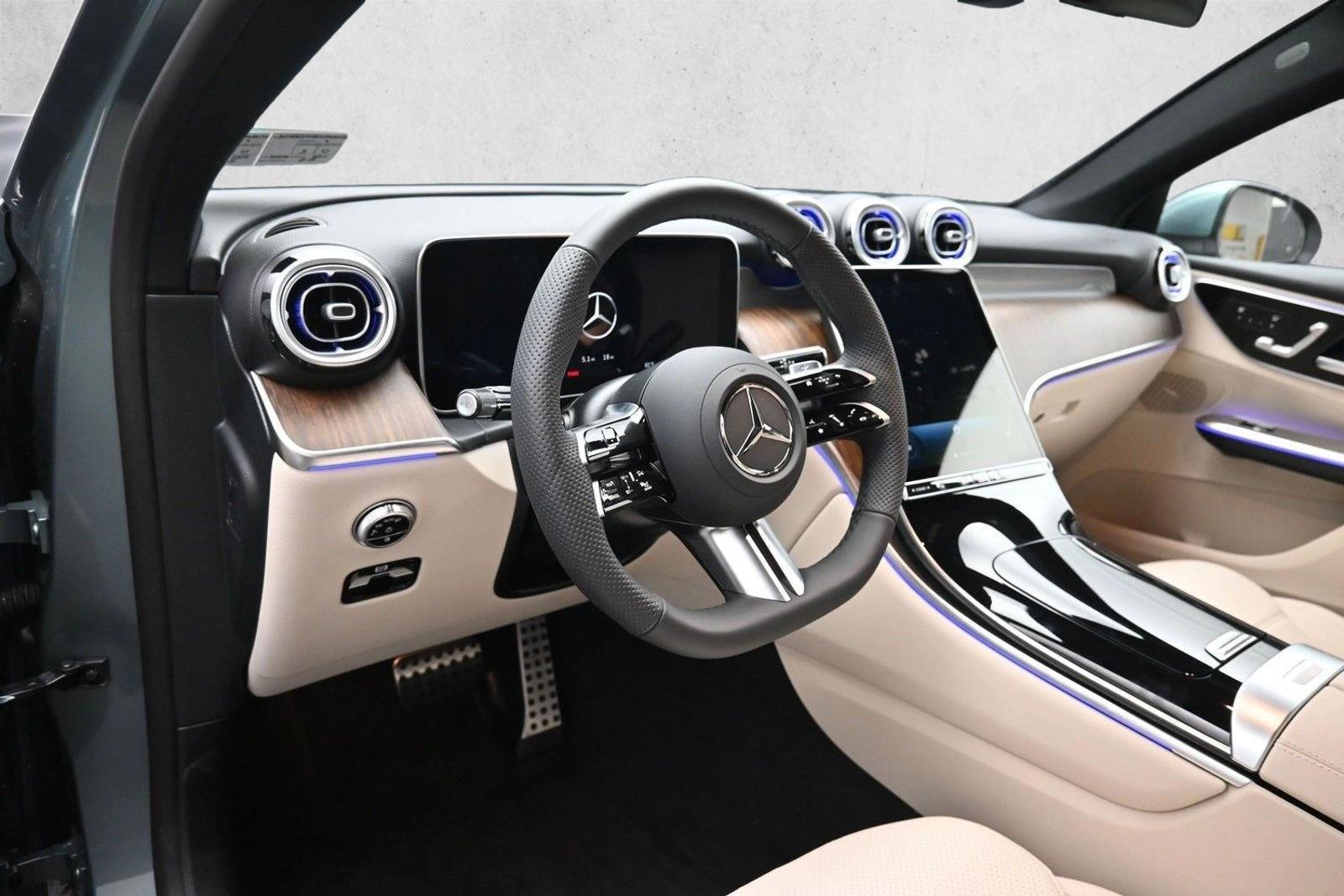 Thumbnail: 2027 Mercedes-Benz GLC - 3