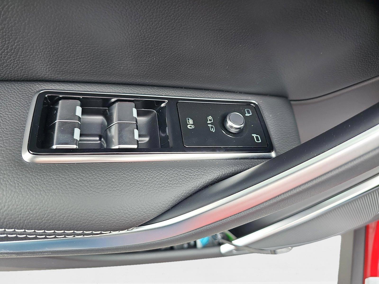 2026 Jaguar F-Pace R-Dynamic S - Photo 28