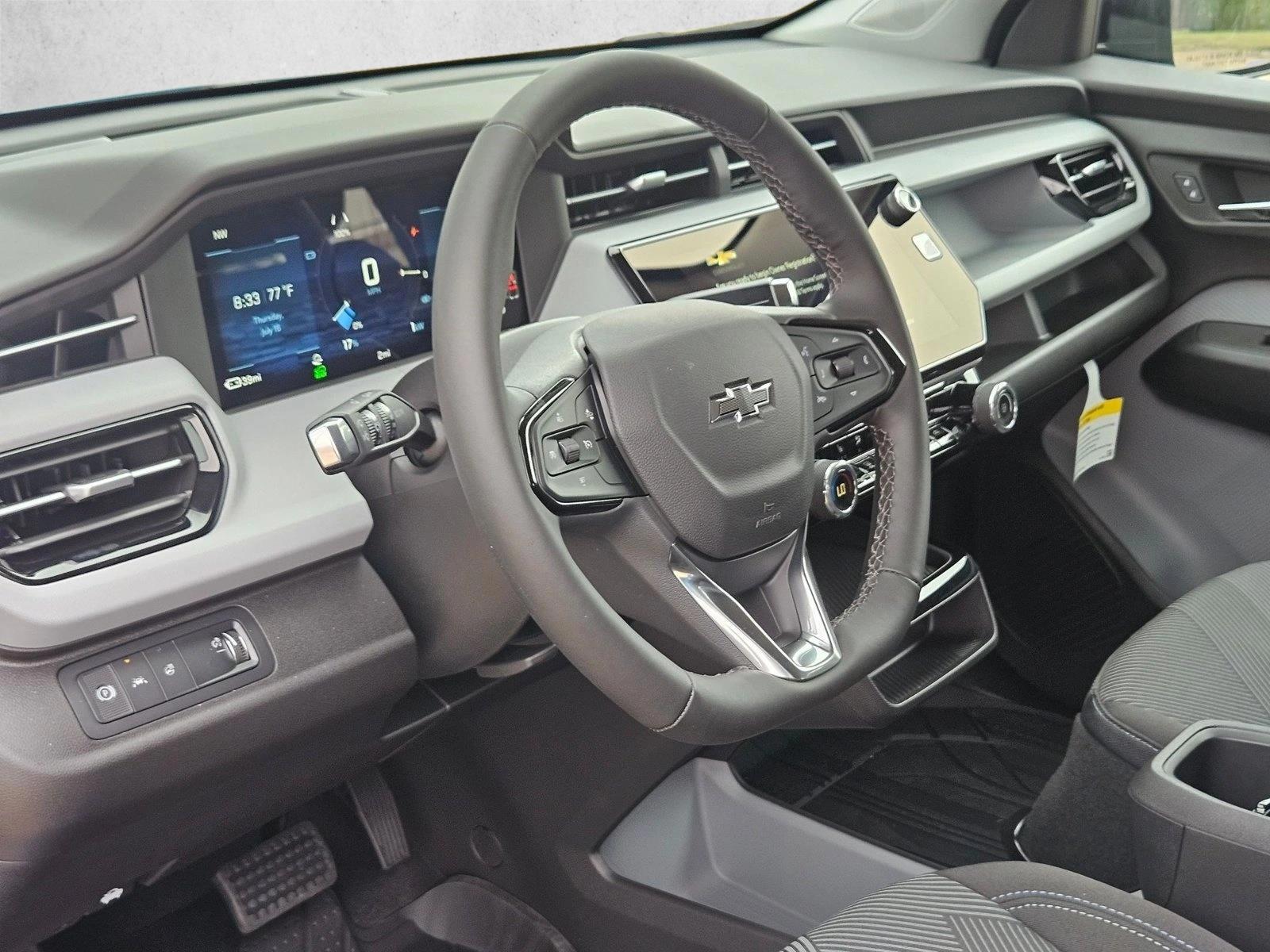 Thumbnail: 2027 Chevrolet Bolt EV - 3