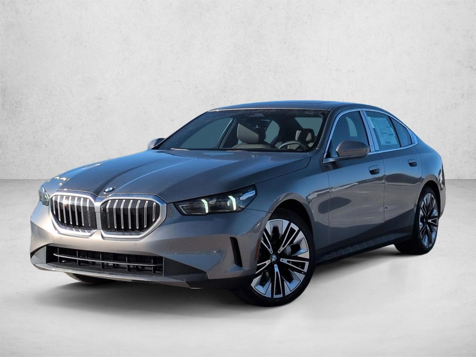 Thumbnail: 2026 BMW 5 Series - 1