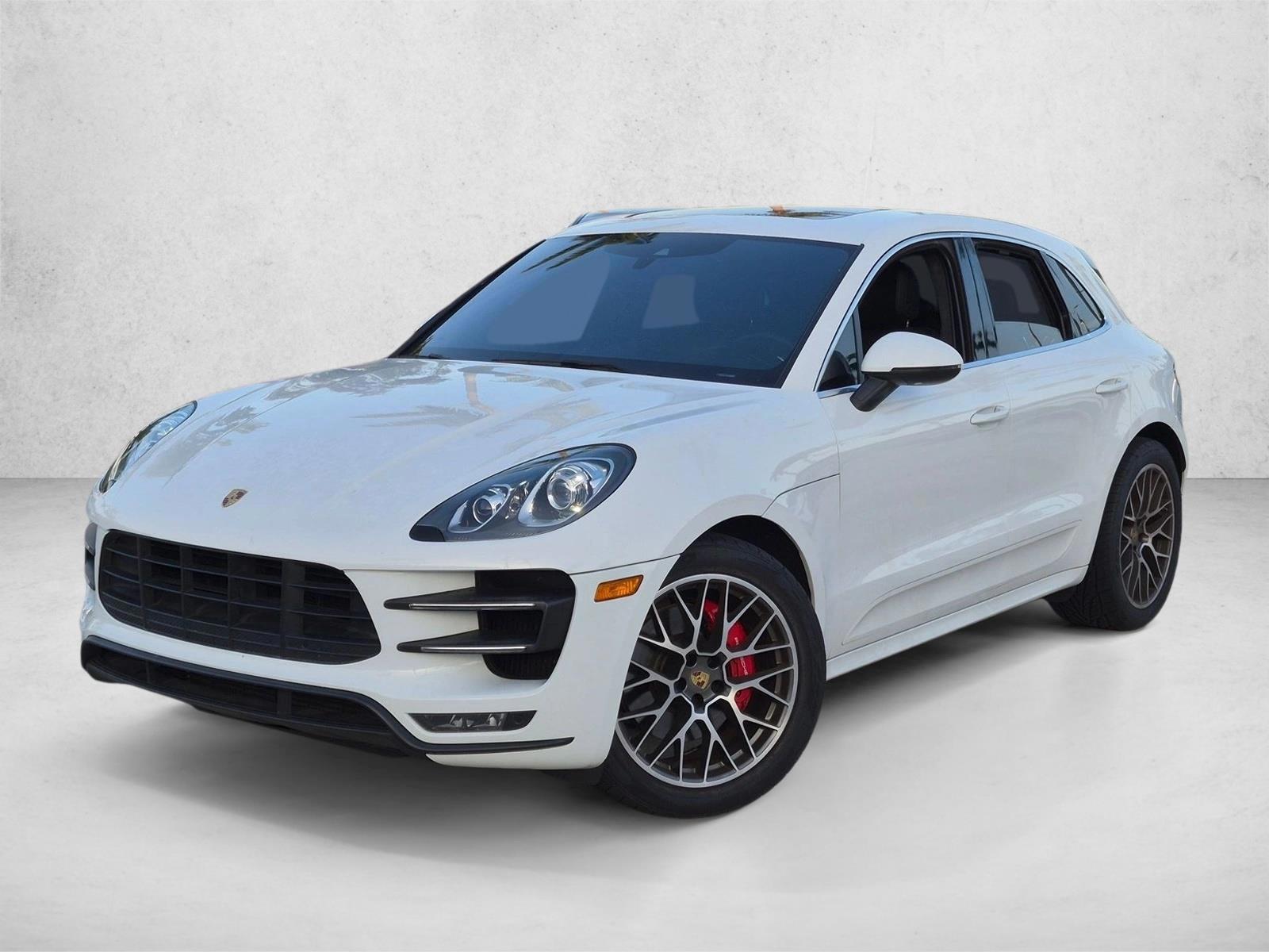 Thumbnail: 2015 Porsche Macan - 1